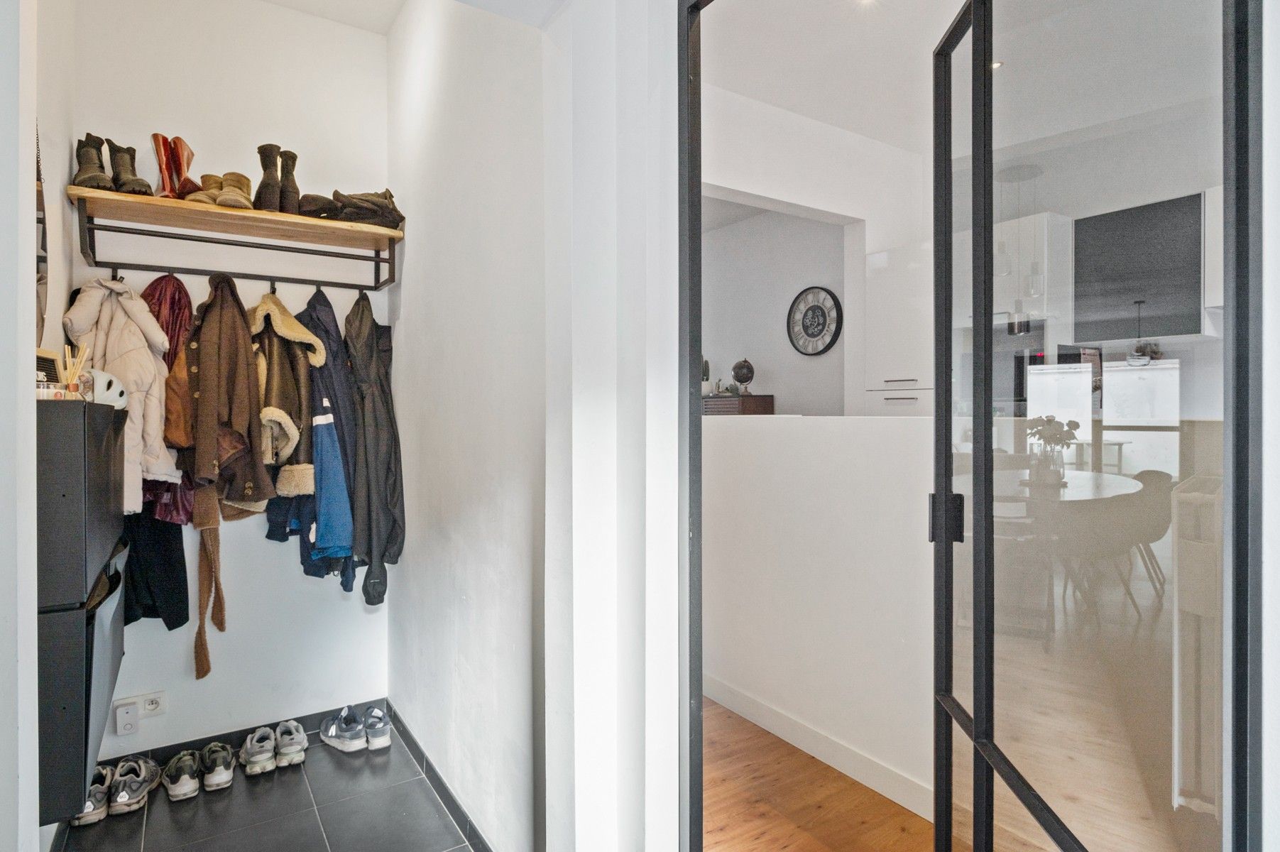 Instapklare woning met 3 slaapkamers en 2 terrassen foto 2