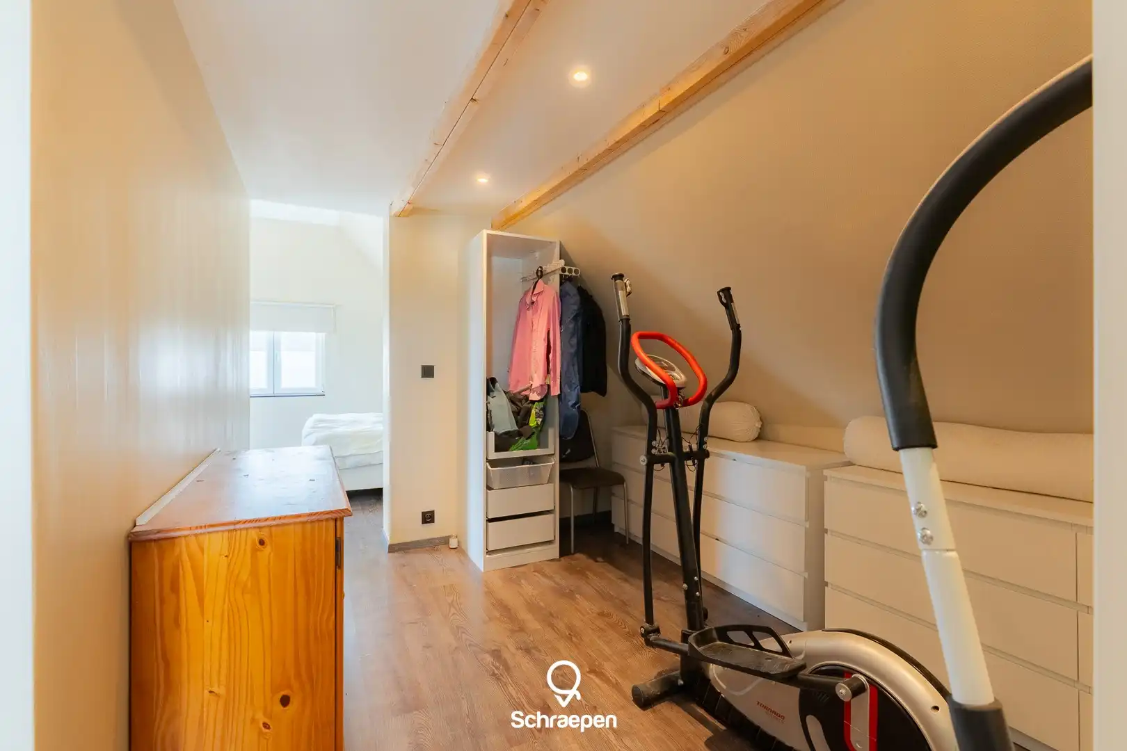 Op te frissen gezinswoning (270 m²) met 5 slpks én EPC-label C op hoekperceel van circa 7,5 are! foto 30