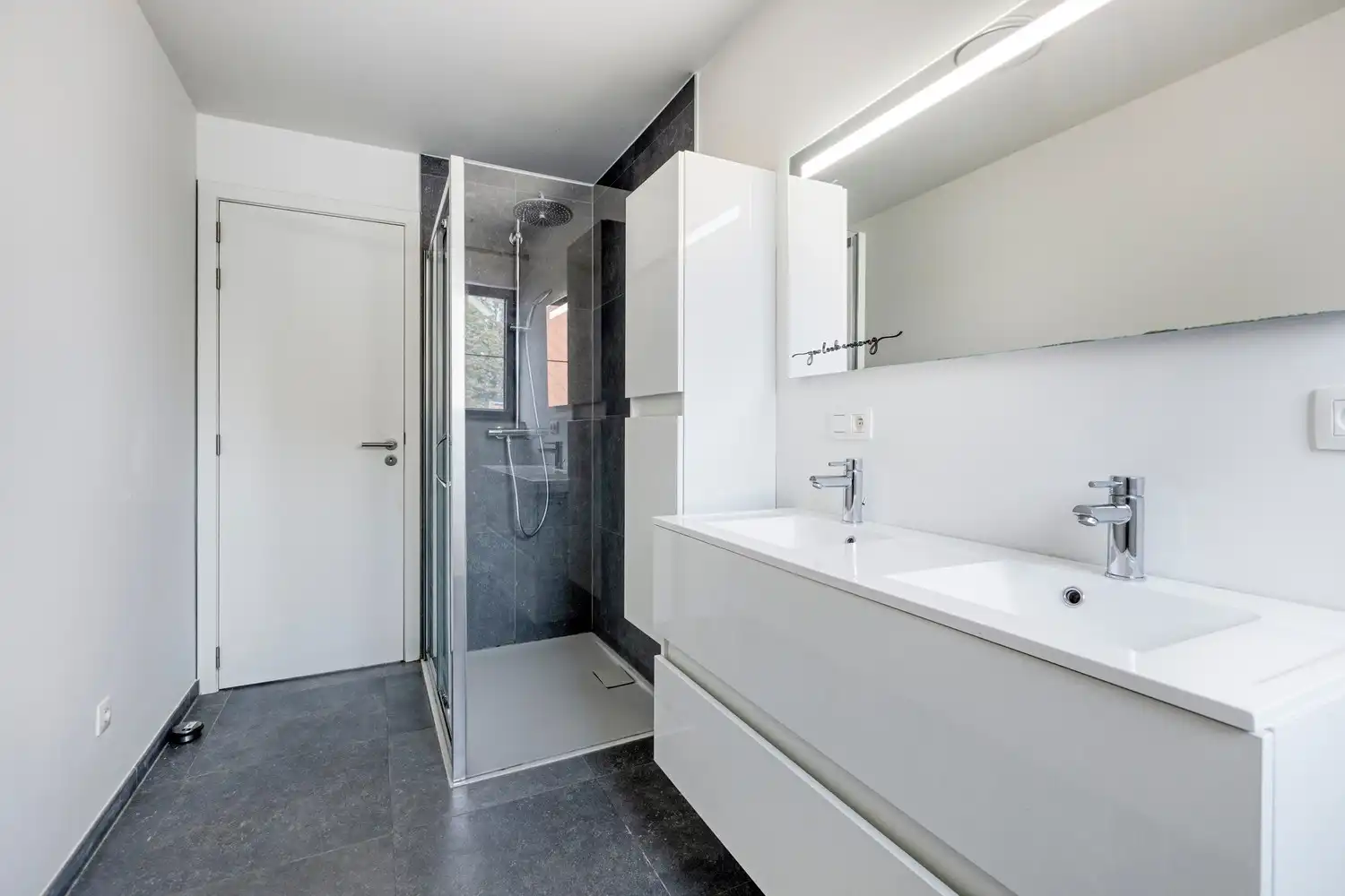 RECENTE, ENERGIEZUINIGE WONING MET 4 SLAAPKAMERS IN SCHERPENHEUVEL! foto 22
