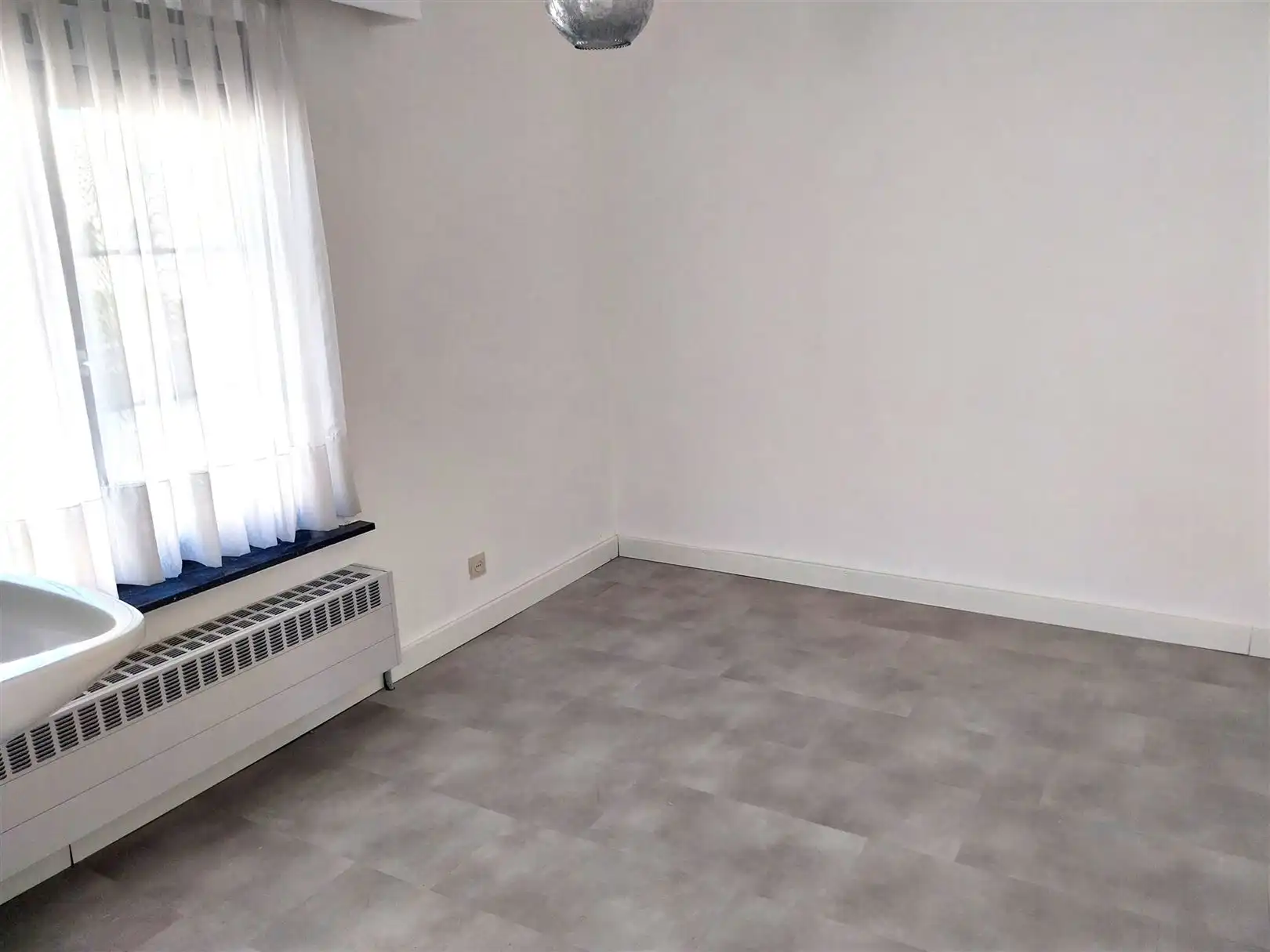 TE HUUR: Gesloten bebouwing met 3 slaapkamers in Aarschot! foto 15