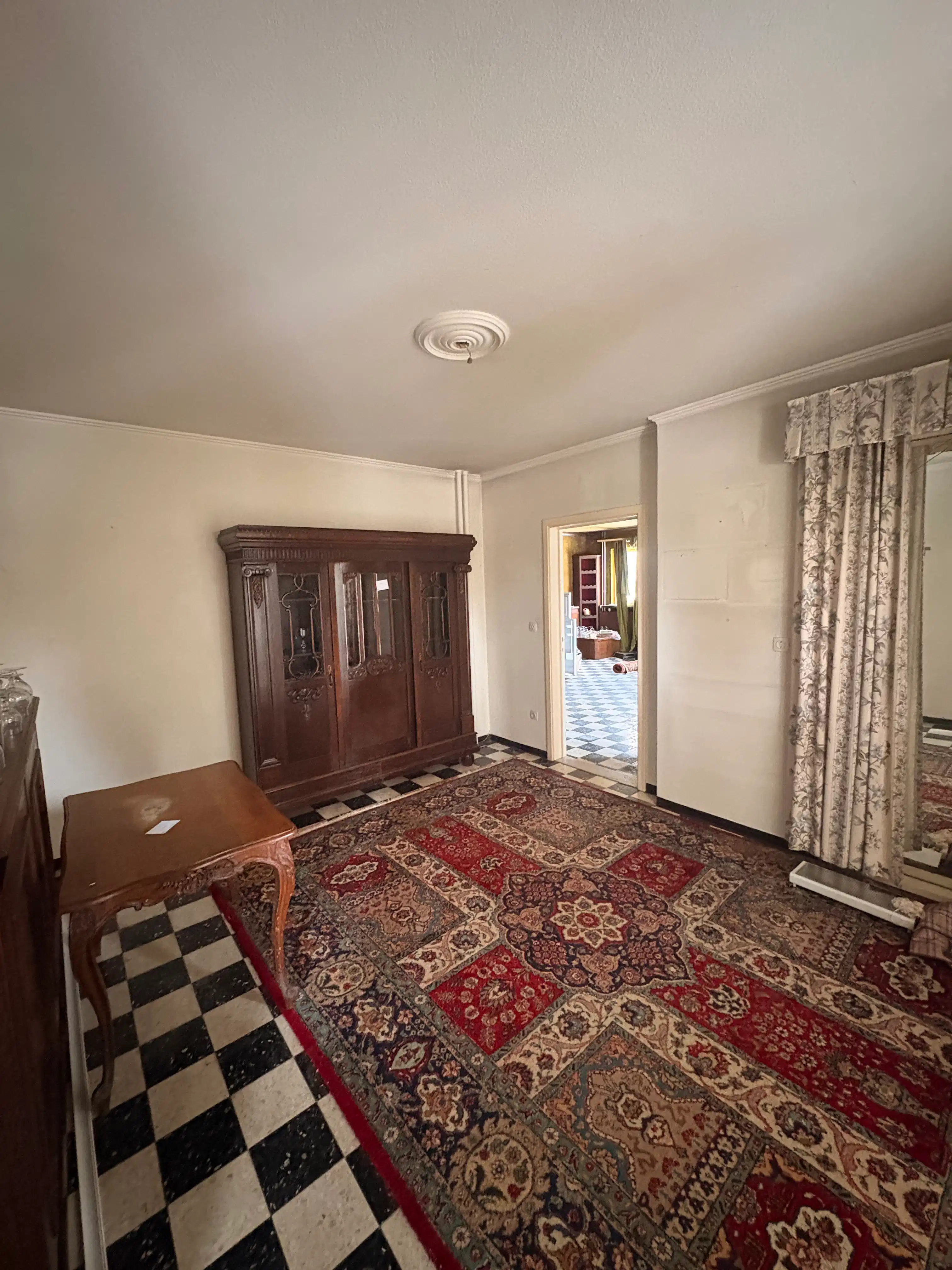 Karaktervolle villa op uniek perceel van ca. 5000 vierkante meter foto 24