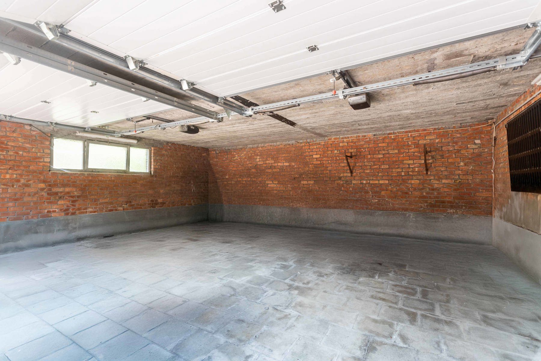 Statige woning met 7 slaapkamers + tuin op 2430 m2 foto 24