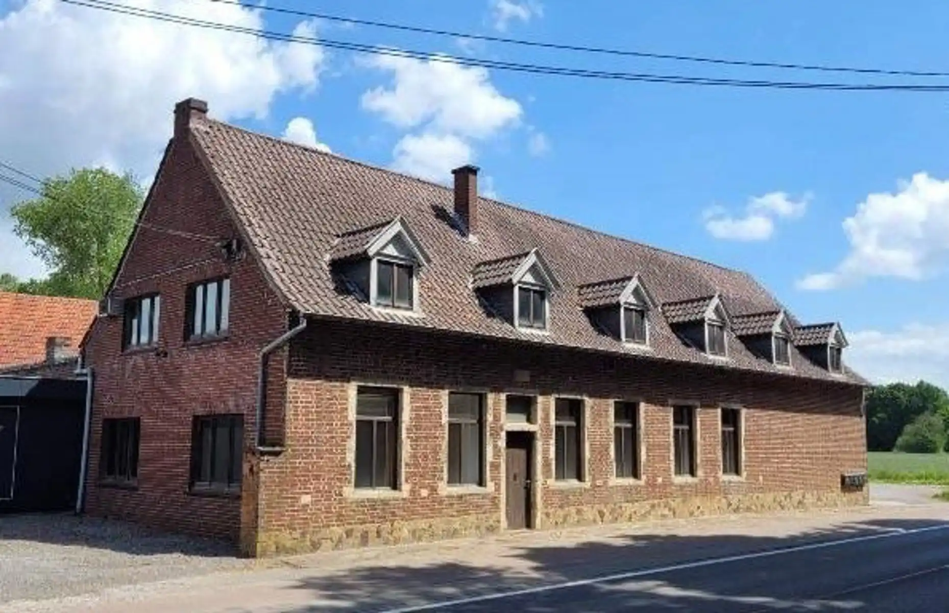 Commerciële ruimte te huur foto {{pictureIndex}}