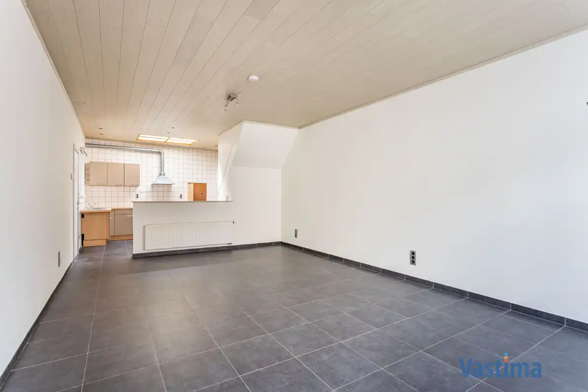 Charmante huurwoning met 2-3 slaapkamers, buitenruimte en garage foto 3