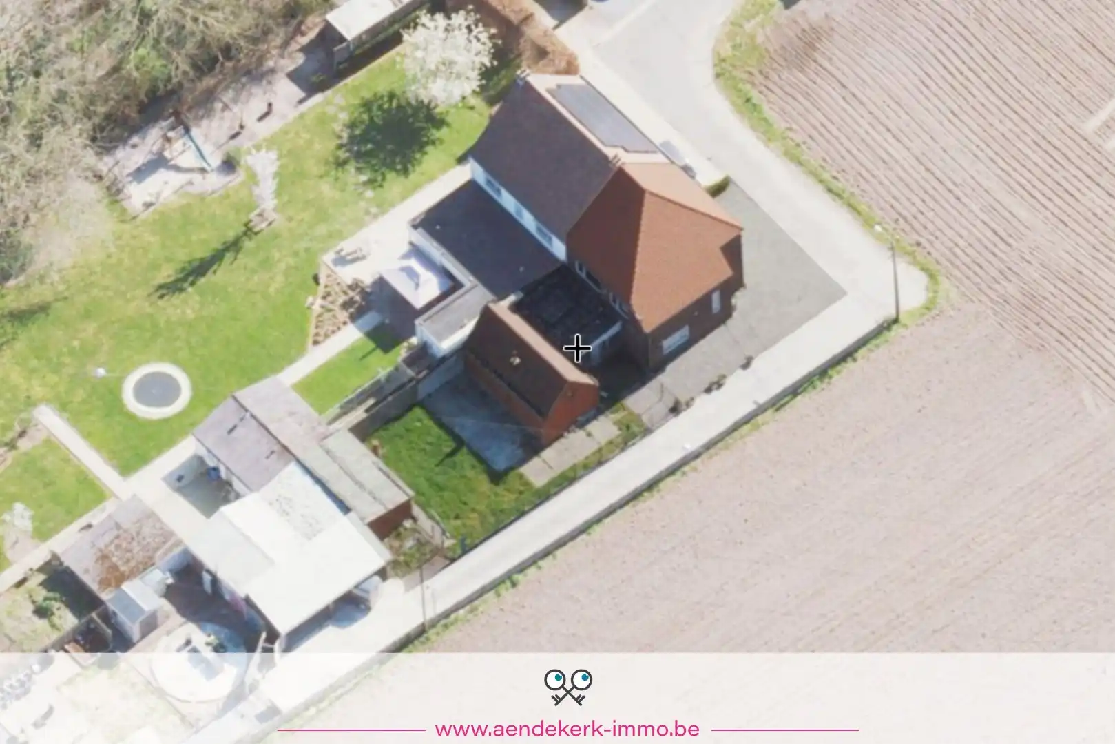 Rustig gelegen, te renoveren, woning met 3 slaapkamers nabij het centrum van Bree  foto 29