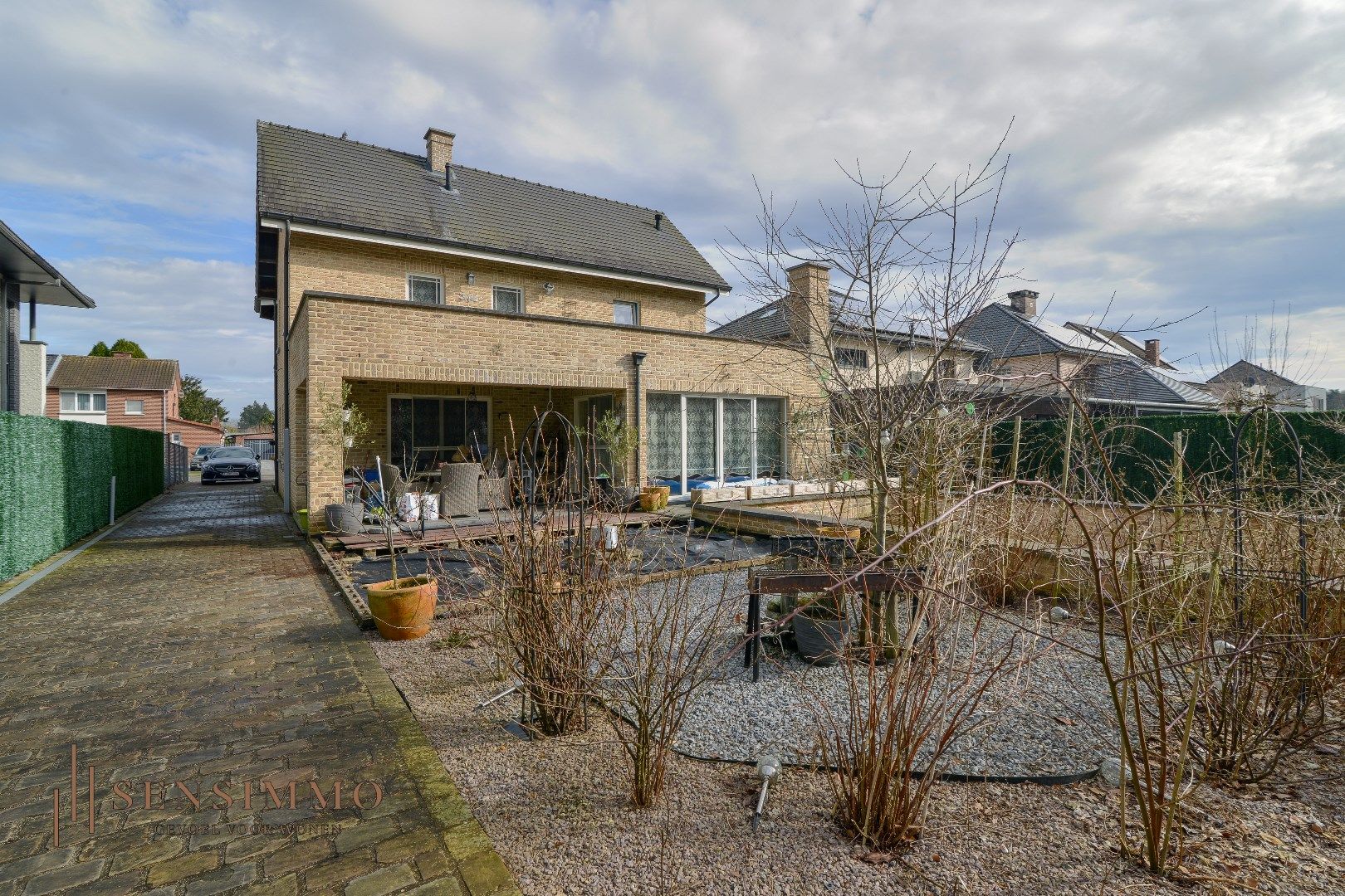 Ruime woning van 383m² bewoonbare oppervlakte met 6 slaapkamers – ideaal voor bedrijven en huisvesting van werknemers. foto 28