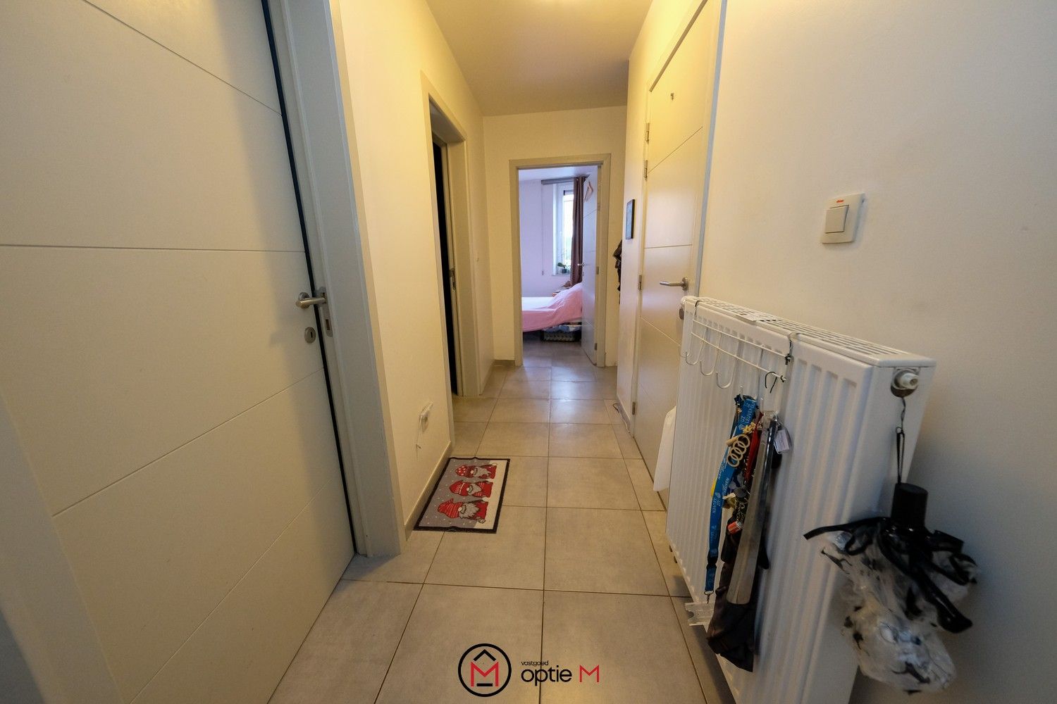 Centraal gelegen appartement met 2 slpks, terras en tuin foto 13