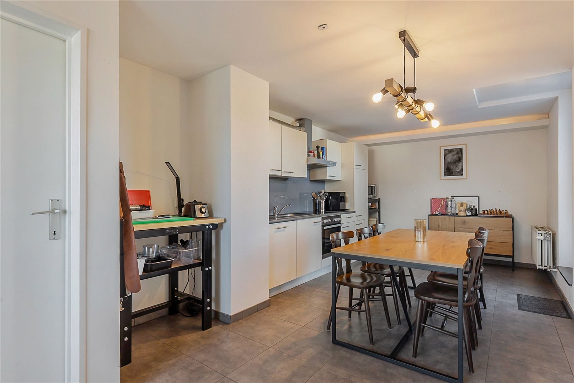 PERFECT ONDERHOUDEN APPARTEMENT MET 1 SLAAPKAMER OP CENTRALE LIGGING IN KOERSEL CENTRUM foto 3