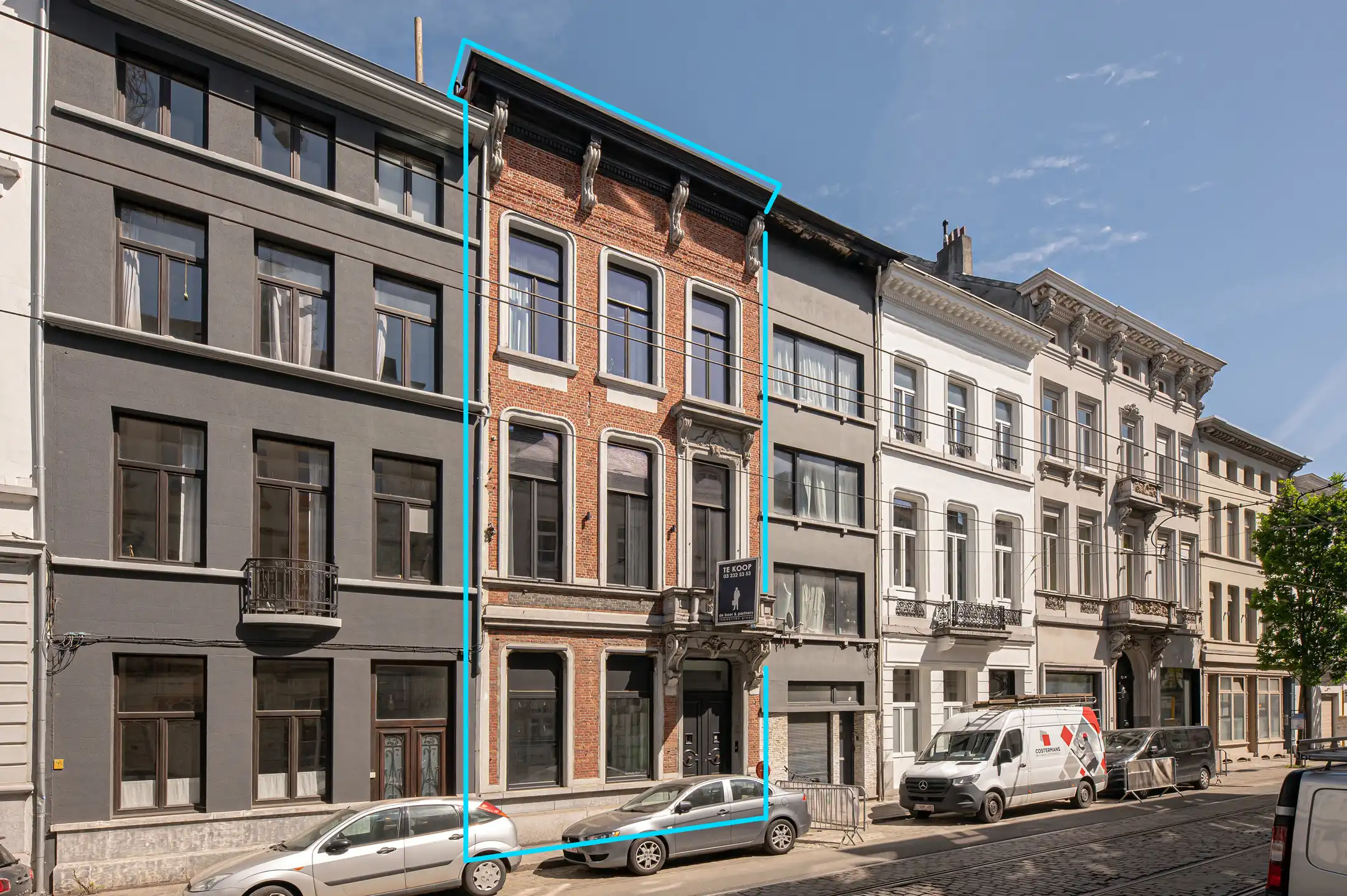 Gebouw te koop foto {{pictureIndex}}