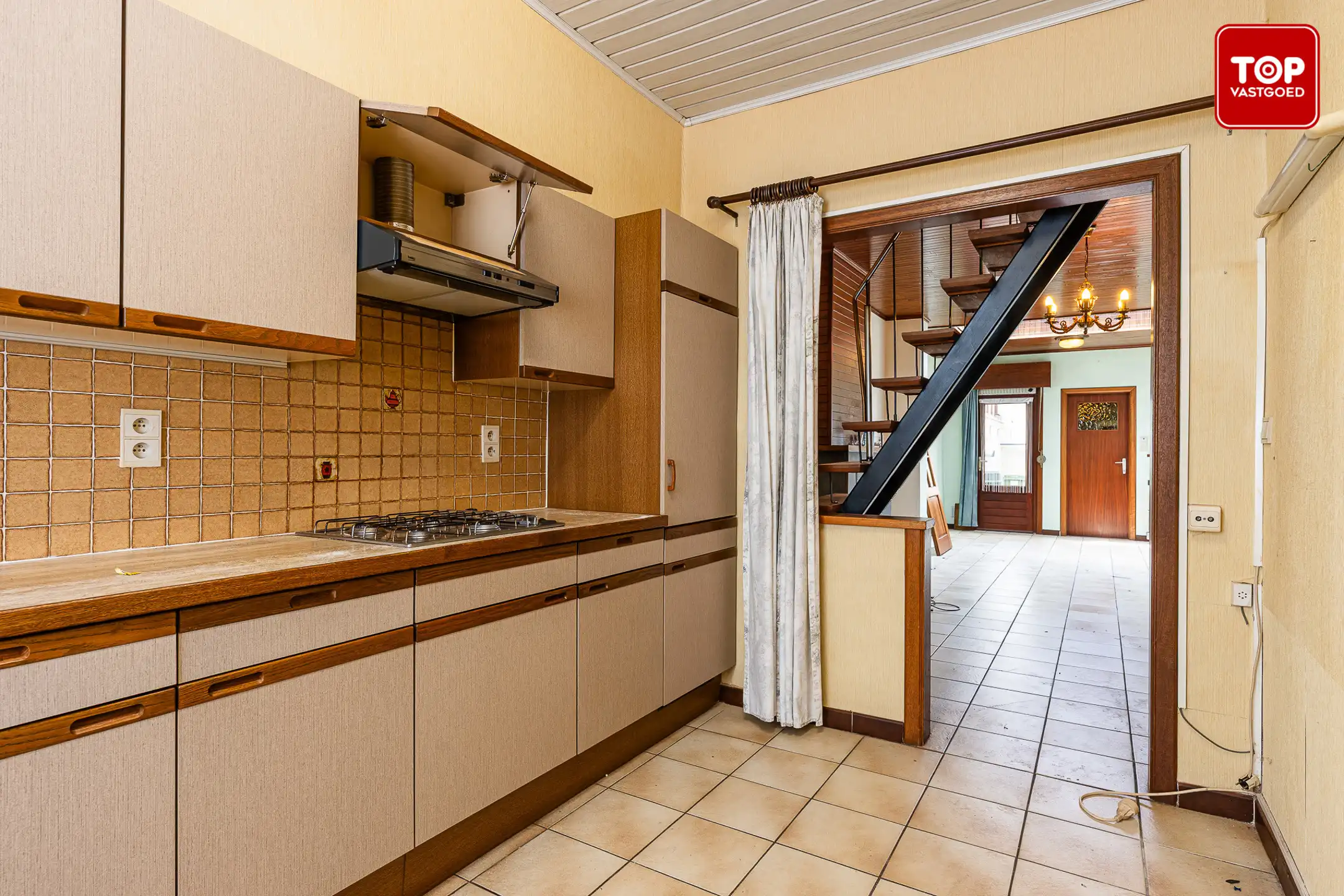 Te renoveren woning op fietsafstand van het centrum. foto 5