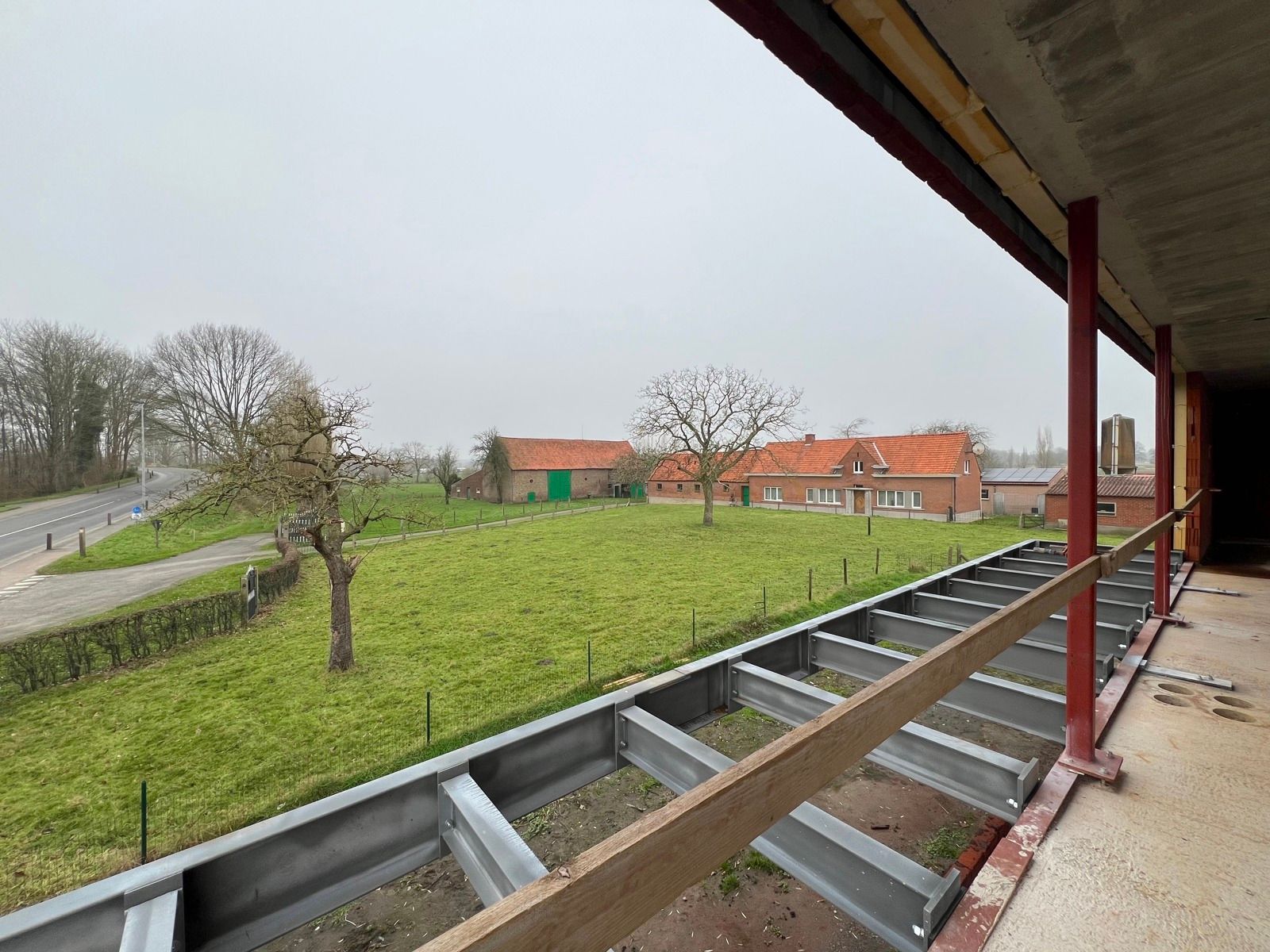 Strakke nieuwbouw met 4 slaapkamers en landelijk zicht foto 9