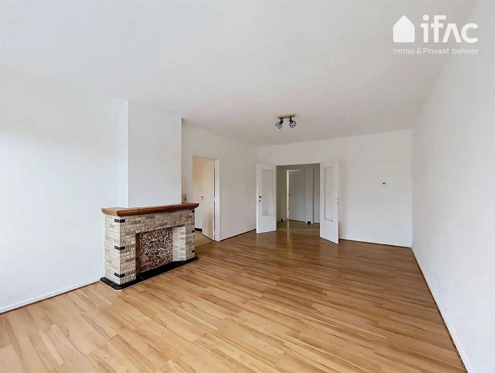 Gezellig appartement met staanplaats foto 2