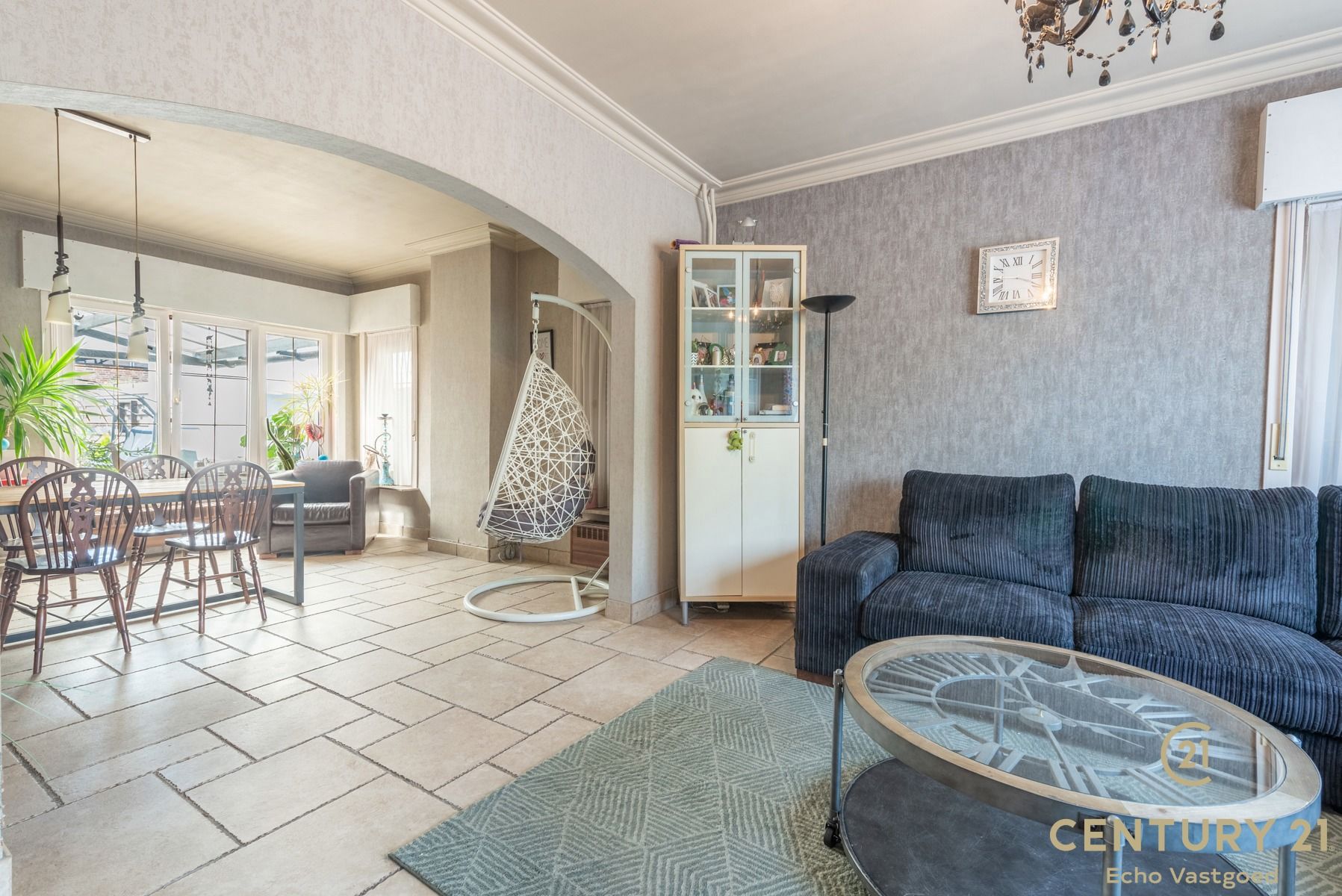 Charmante deels gerenoveerde woning met gezellige tuin foto 9