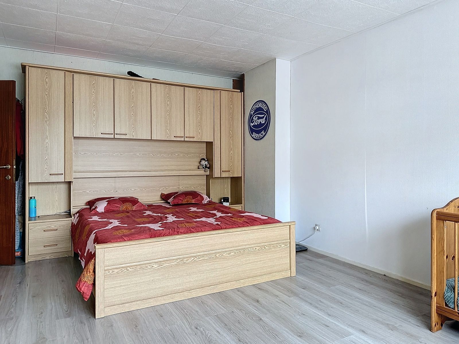 Woning met zeven (7 !!) volwaardige slaapkamers foto 6