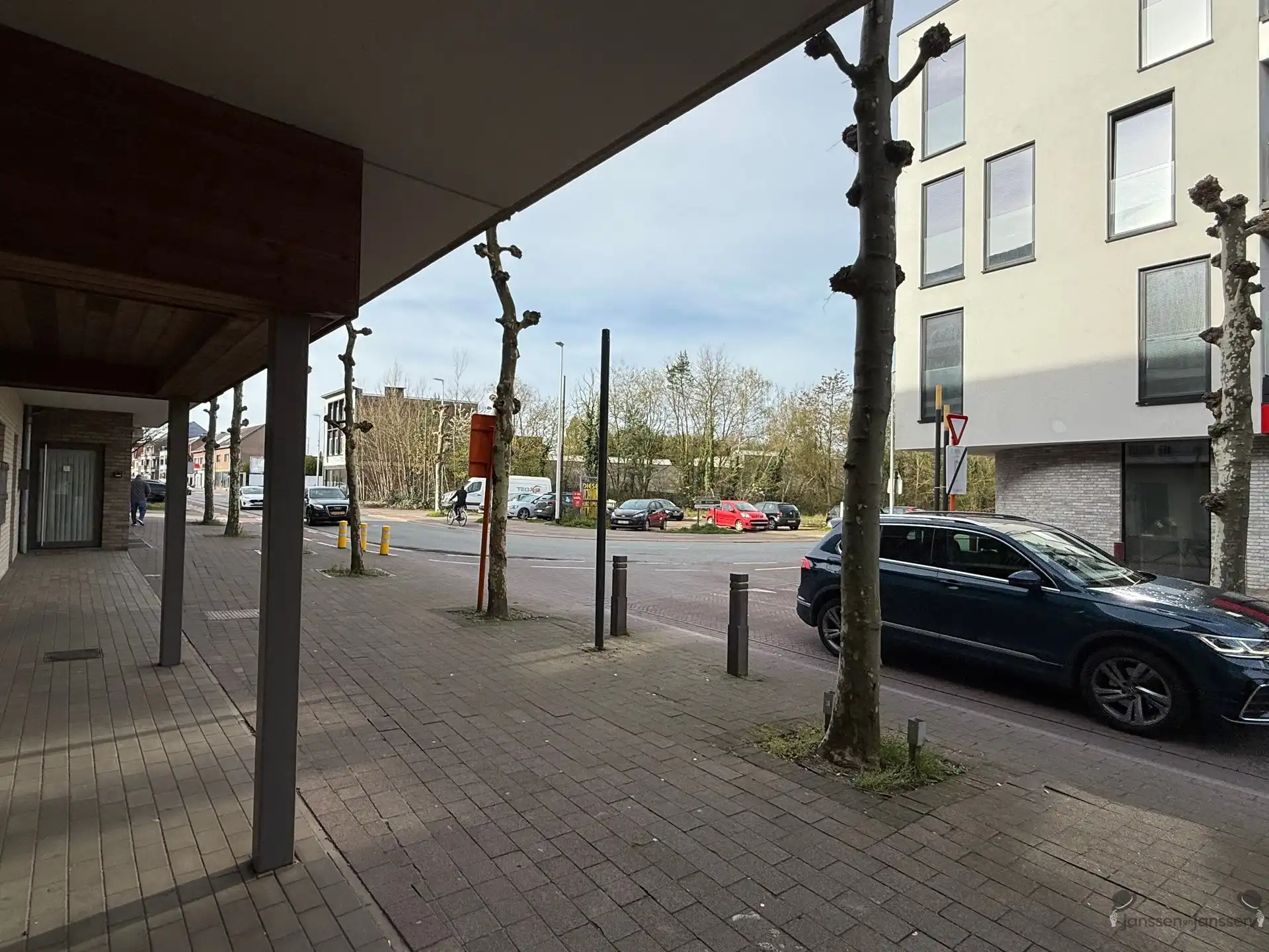 Verhuurd handelspand à 4,75% brutorendement op toplocatie foto 3