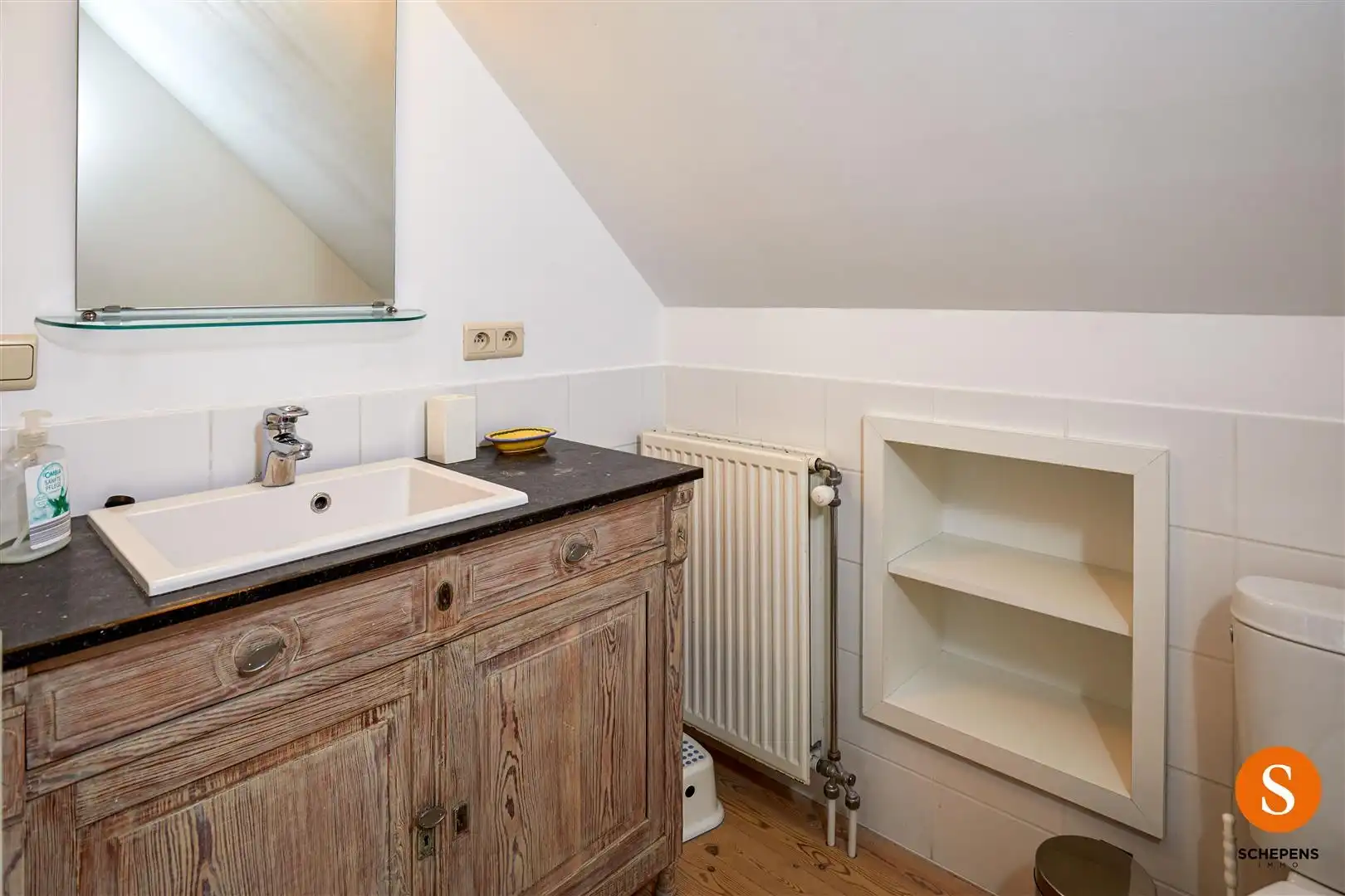 Aangenaam bemeubeld appartement te huur, met uitzicht op de polders. foto 12