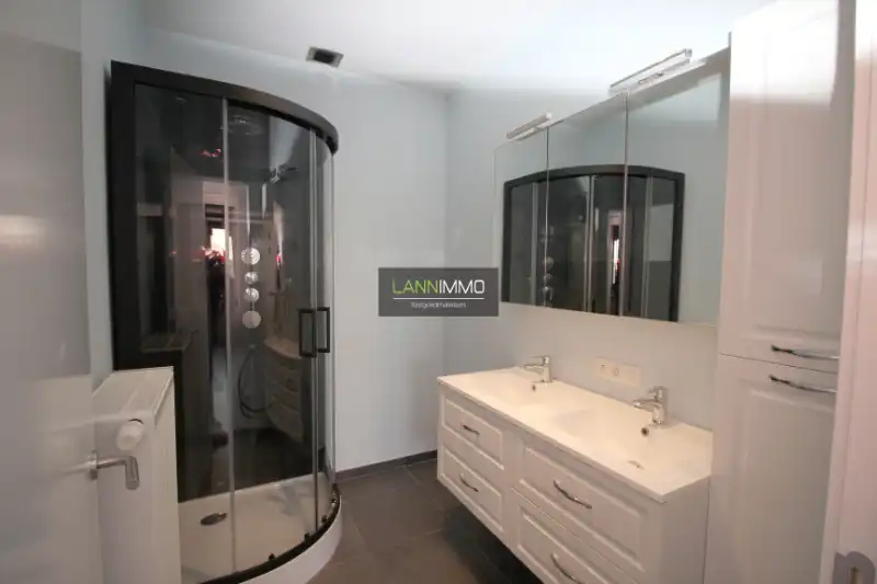 Instapklare woning met 2 slaapkamers en garage foto 9