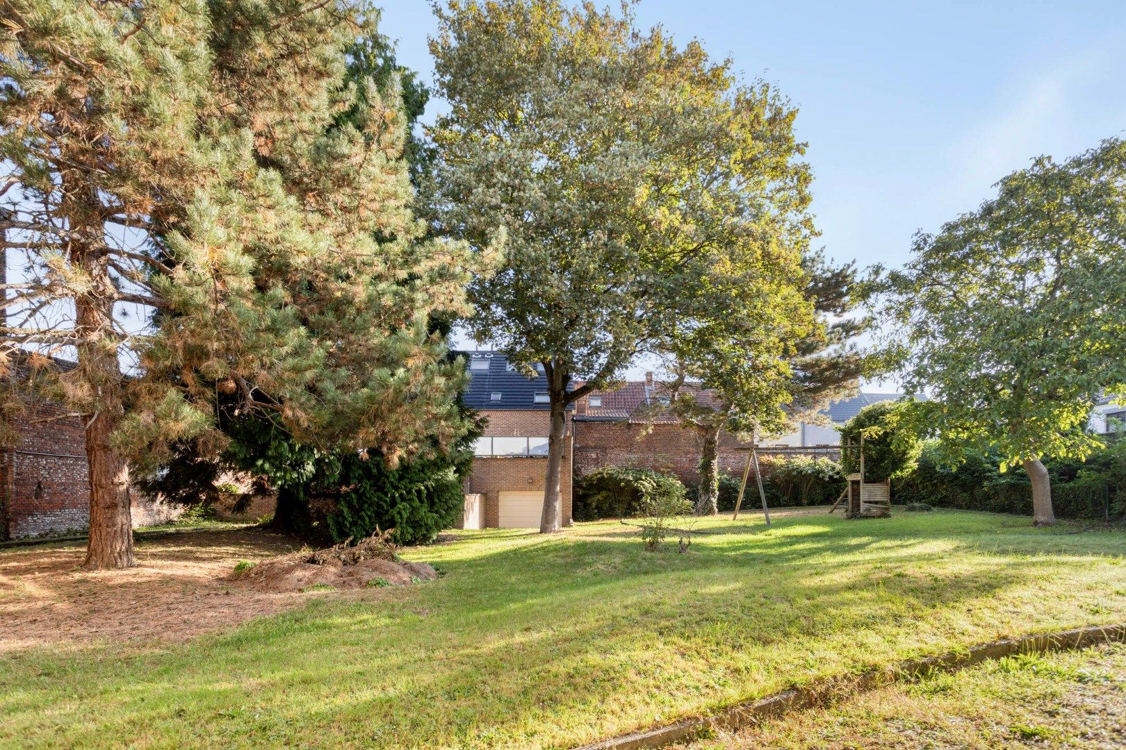 Een zeer ruime herenwoning te Edingen! foto 12