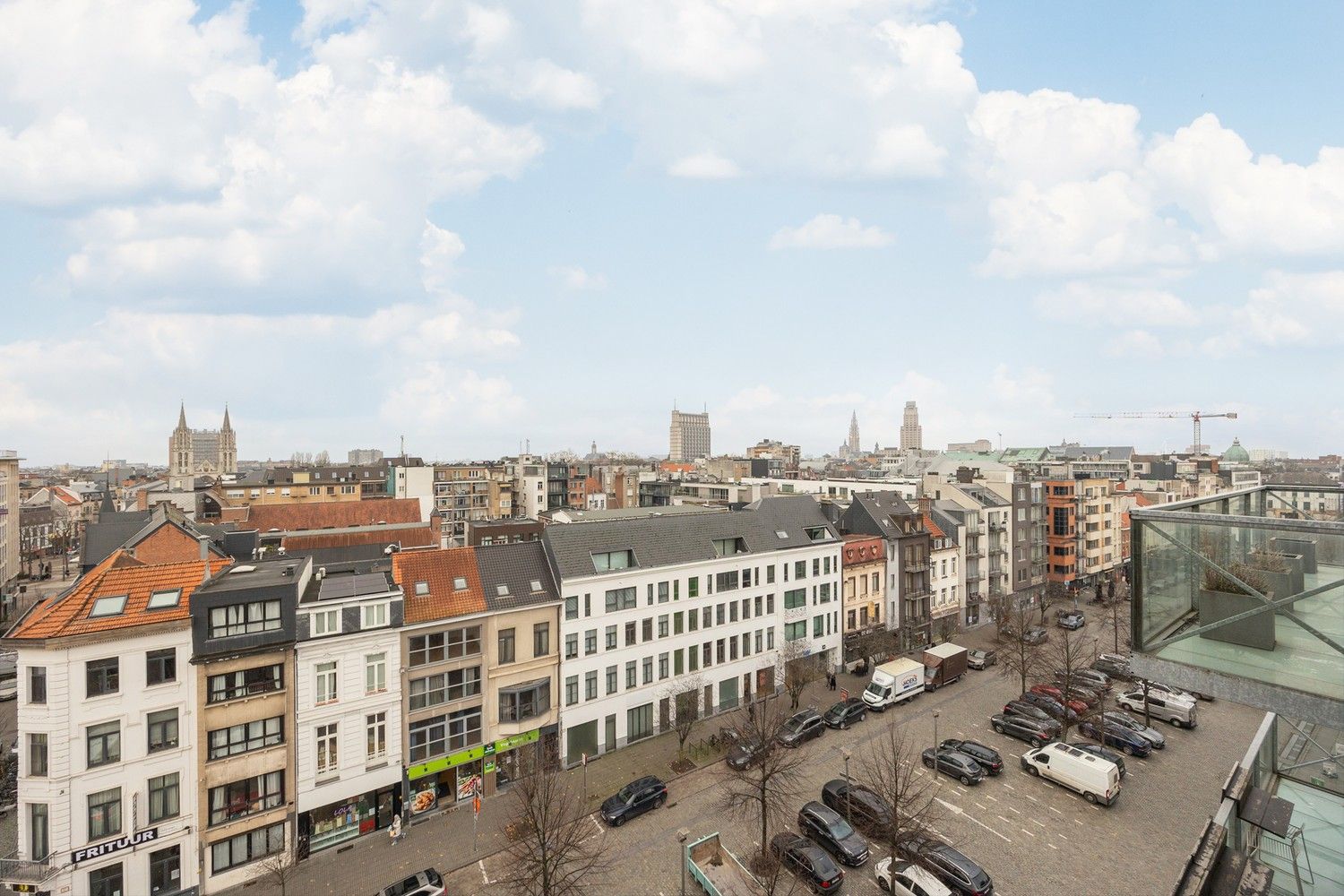 Stijlvolle studio met panoramisch zicht in hartje Antwerpen foto 8