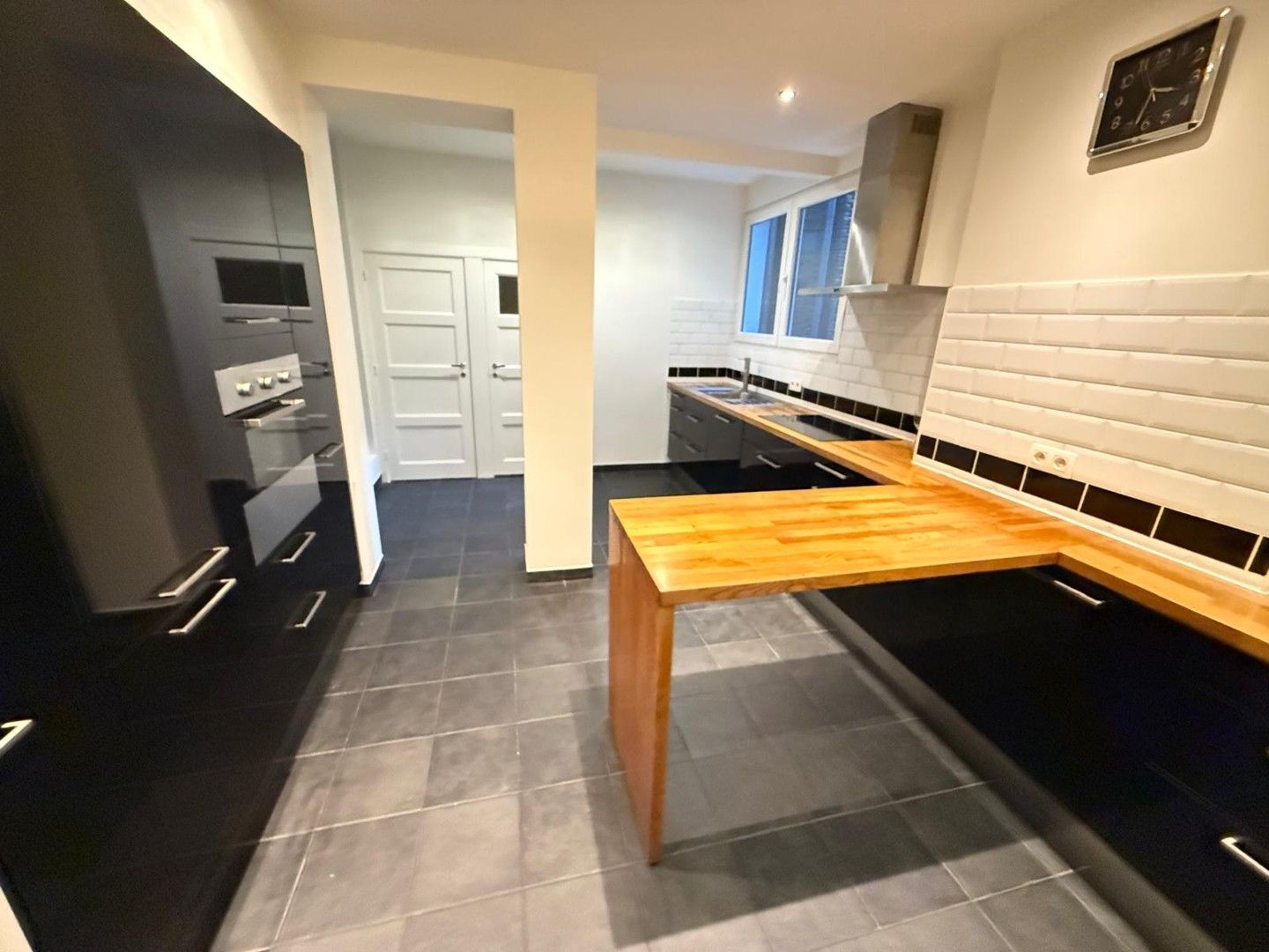 RUIM GELIJKVLOERSAPPARTEMENT foto 3