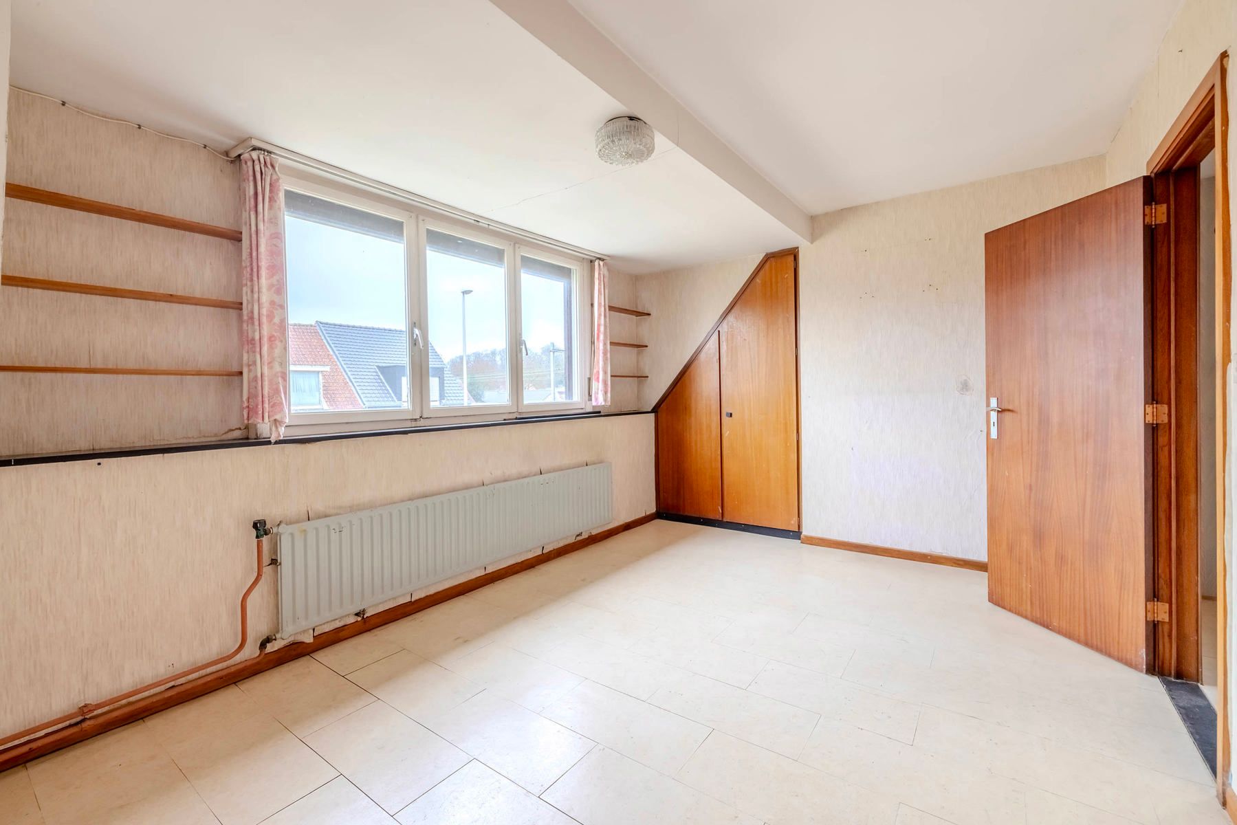 Woning met 3slpk, tuin en garage in doodlopende straat foto 18