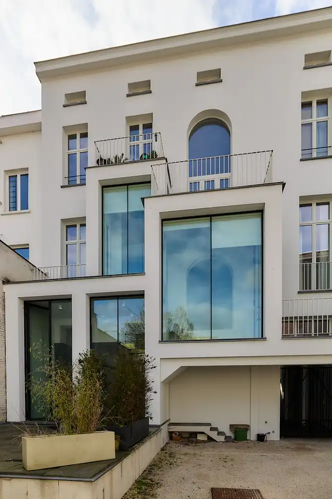 Exceptioneel en luxueus gerenoveerd 19e eeuws appartement midden in de binnenstad. foto 11