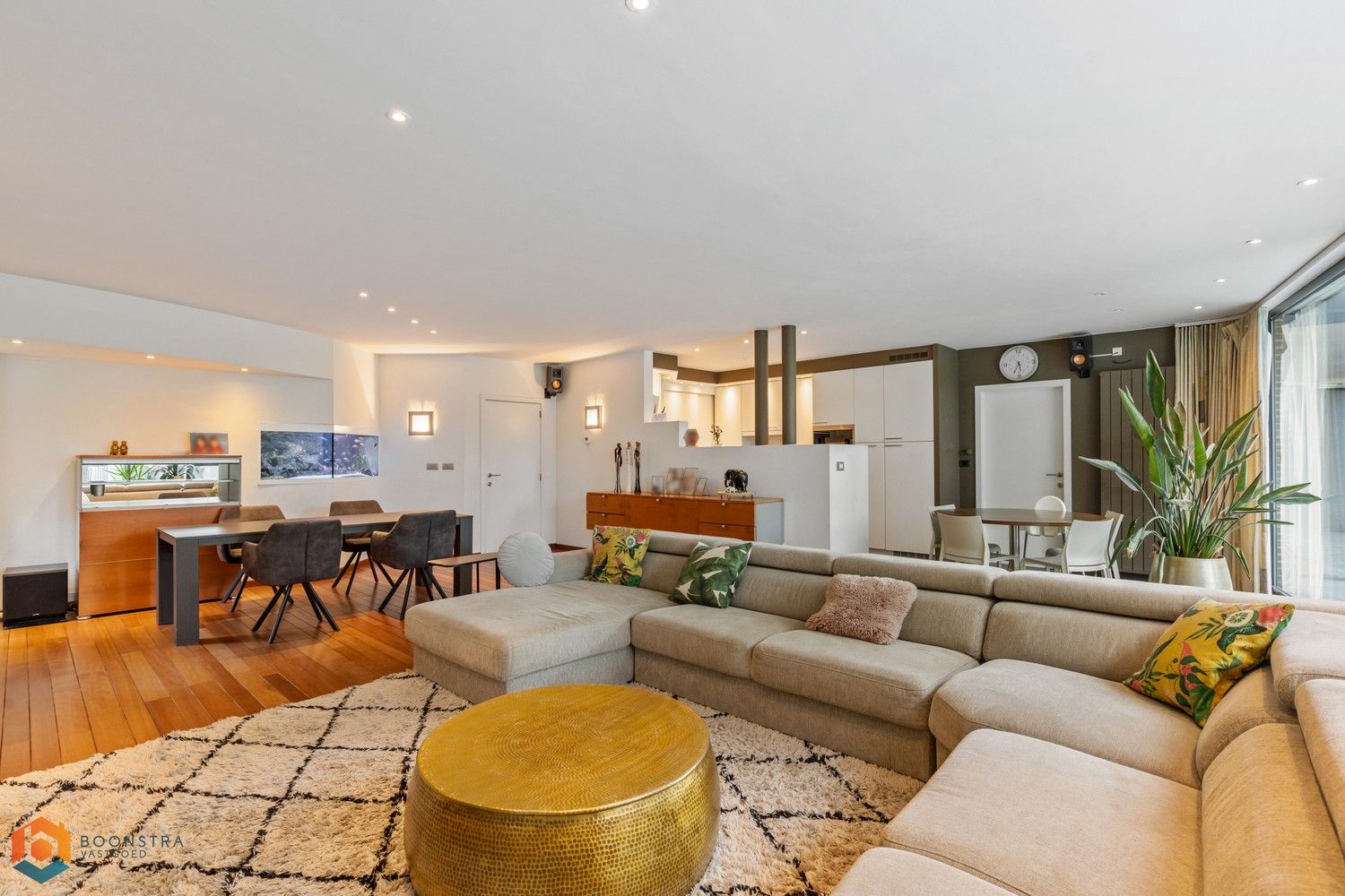 Energiezuinige villa op 1.636 m² met zwembad, lounge-ruimte en tropisch aangelegde tuin in Tremelo foto 3