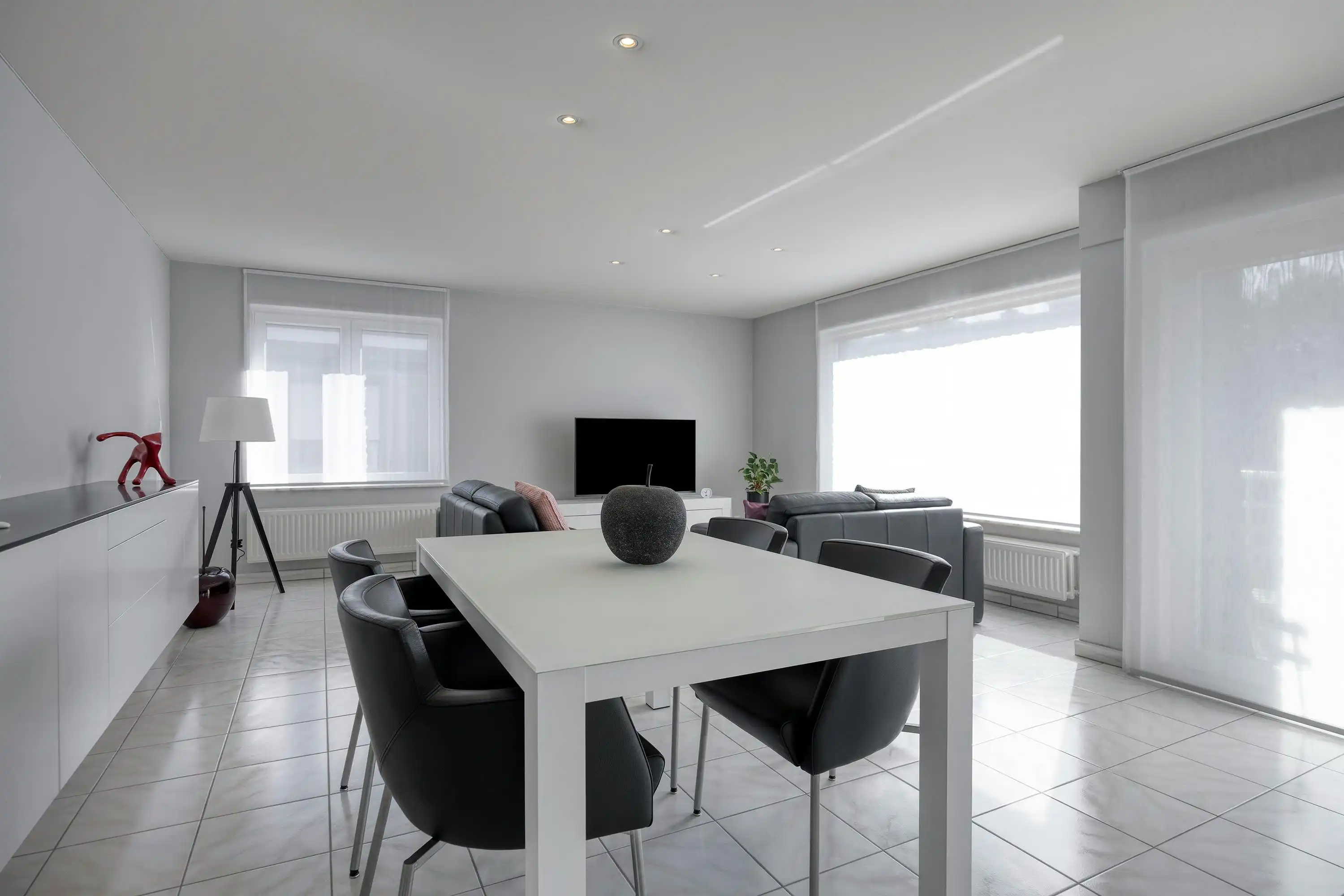 Appartement met 2 slaapkamers, terras en garagebox te koop in Hoboken foto 2