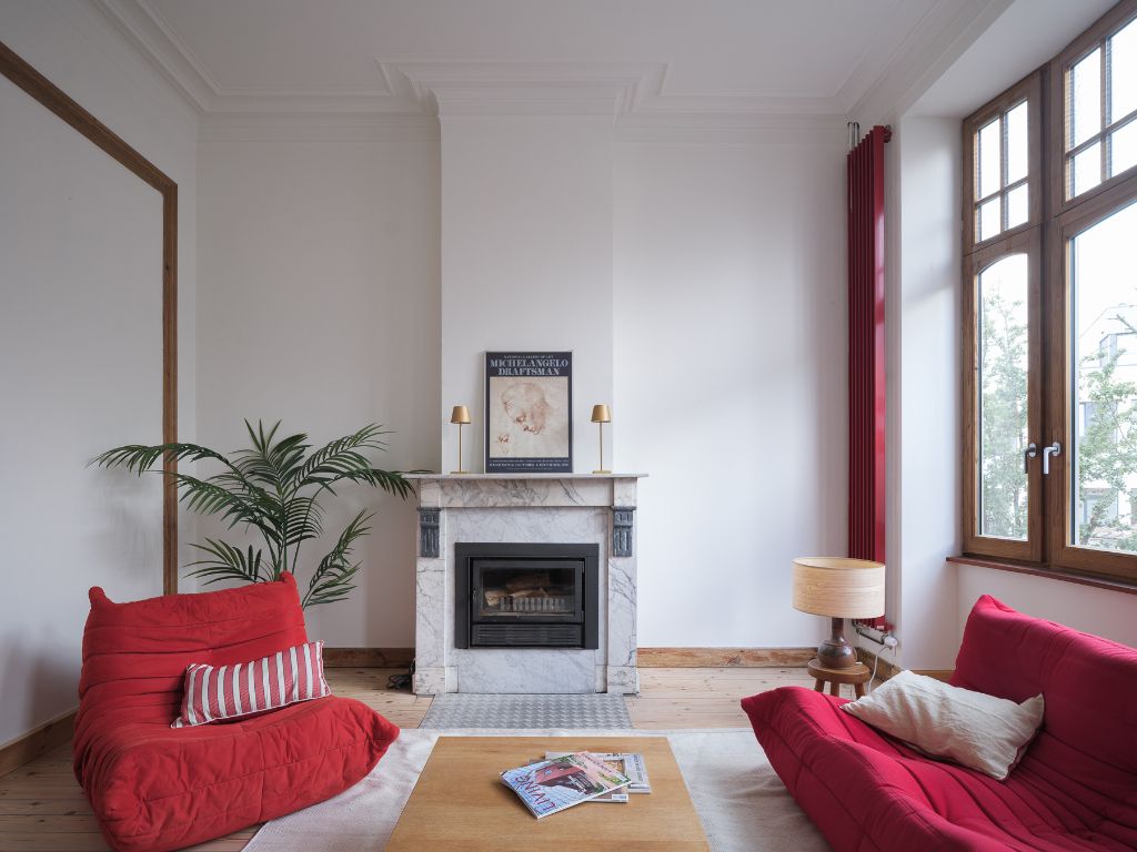 Karaktervolle, gerenoveerde interbellumwoning met 4 slaapkamers en buitenruimte op wandelafstand van station Gent-Sint-Pieters. foto 3