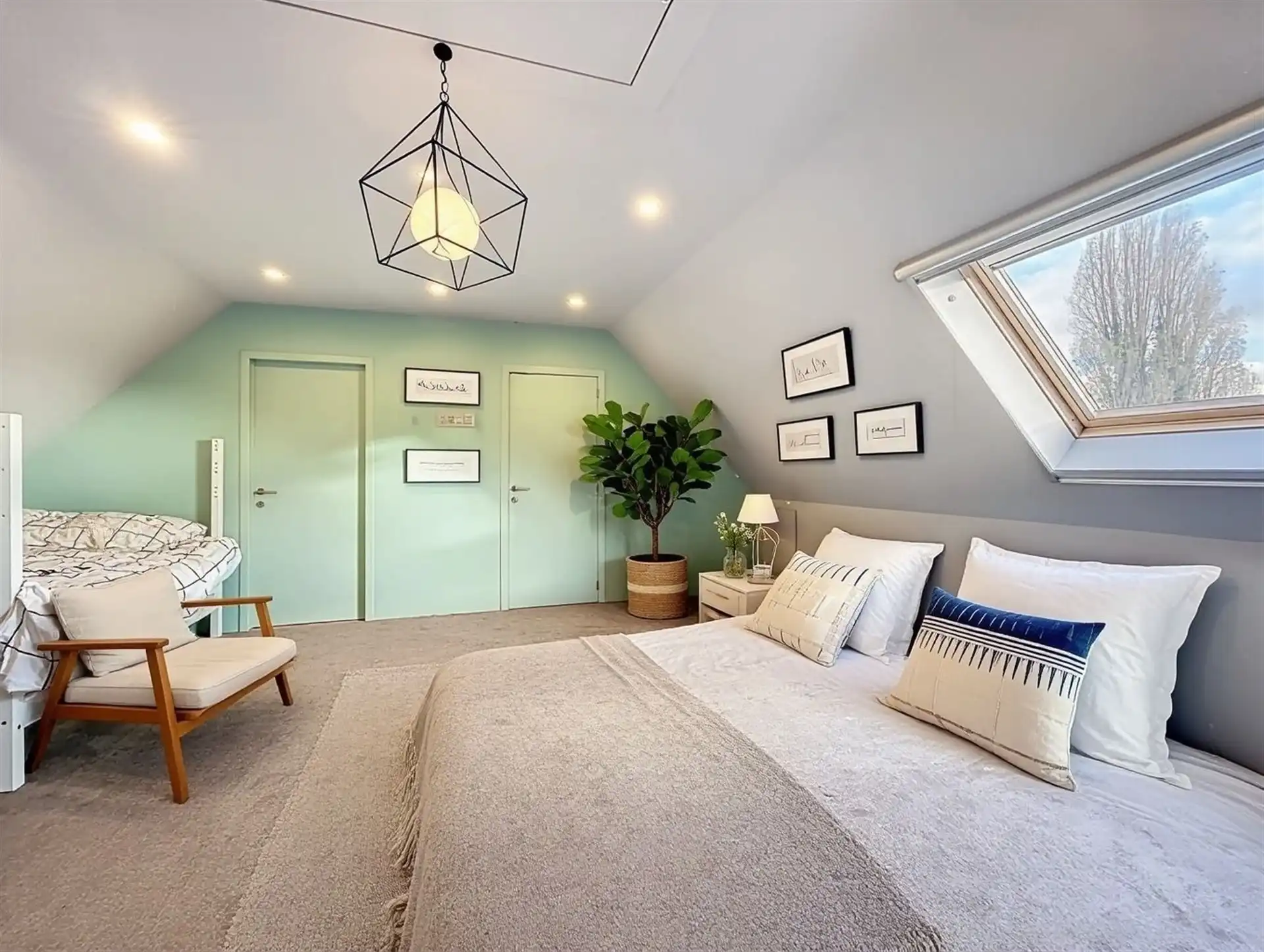 Energiezuinige gezinswoning met 5 slaapkamers dubbele garage  en bijgebouw op perceel van 511m² foto 19