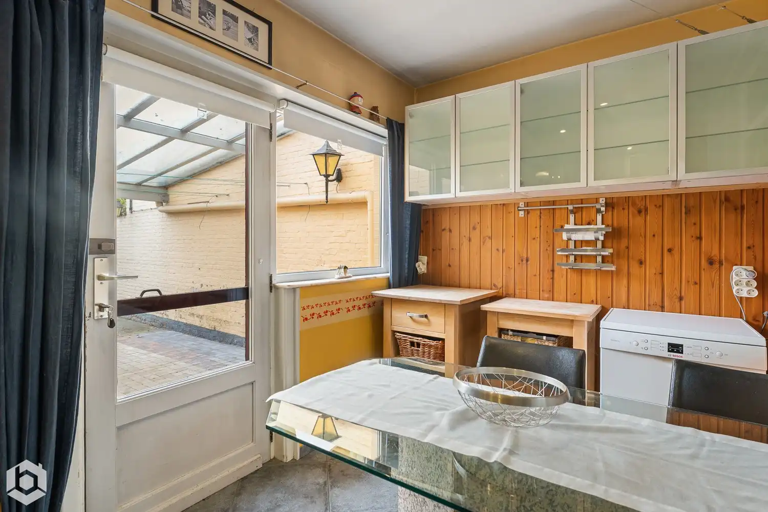Te renoveren woning met 3 slpkrs, 2 garages en tuin in Mechelen foto 8
