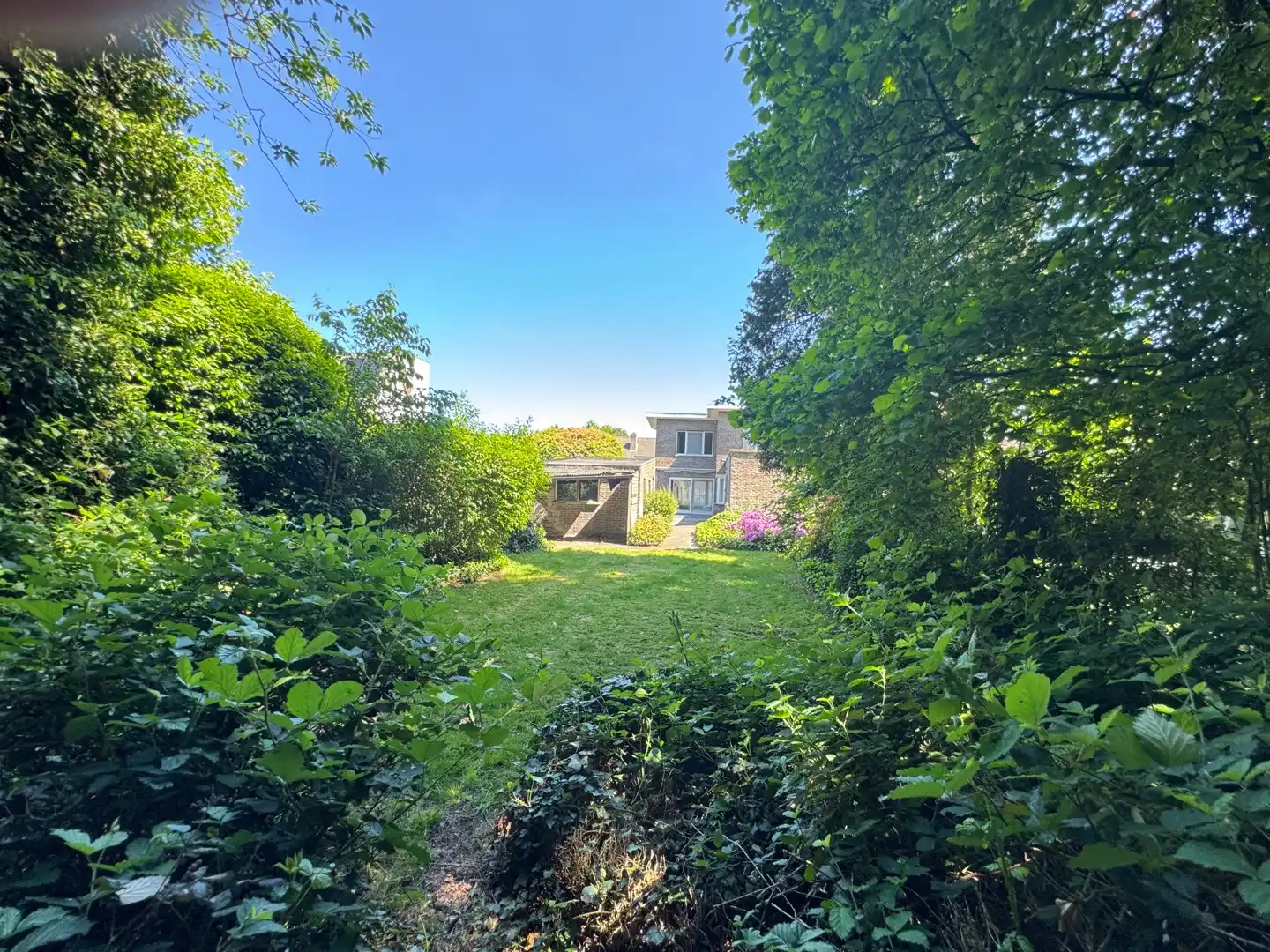 Karaktervolle halfopen woning met zonnige tuin in Balgerhoeke foto 16