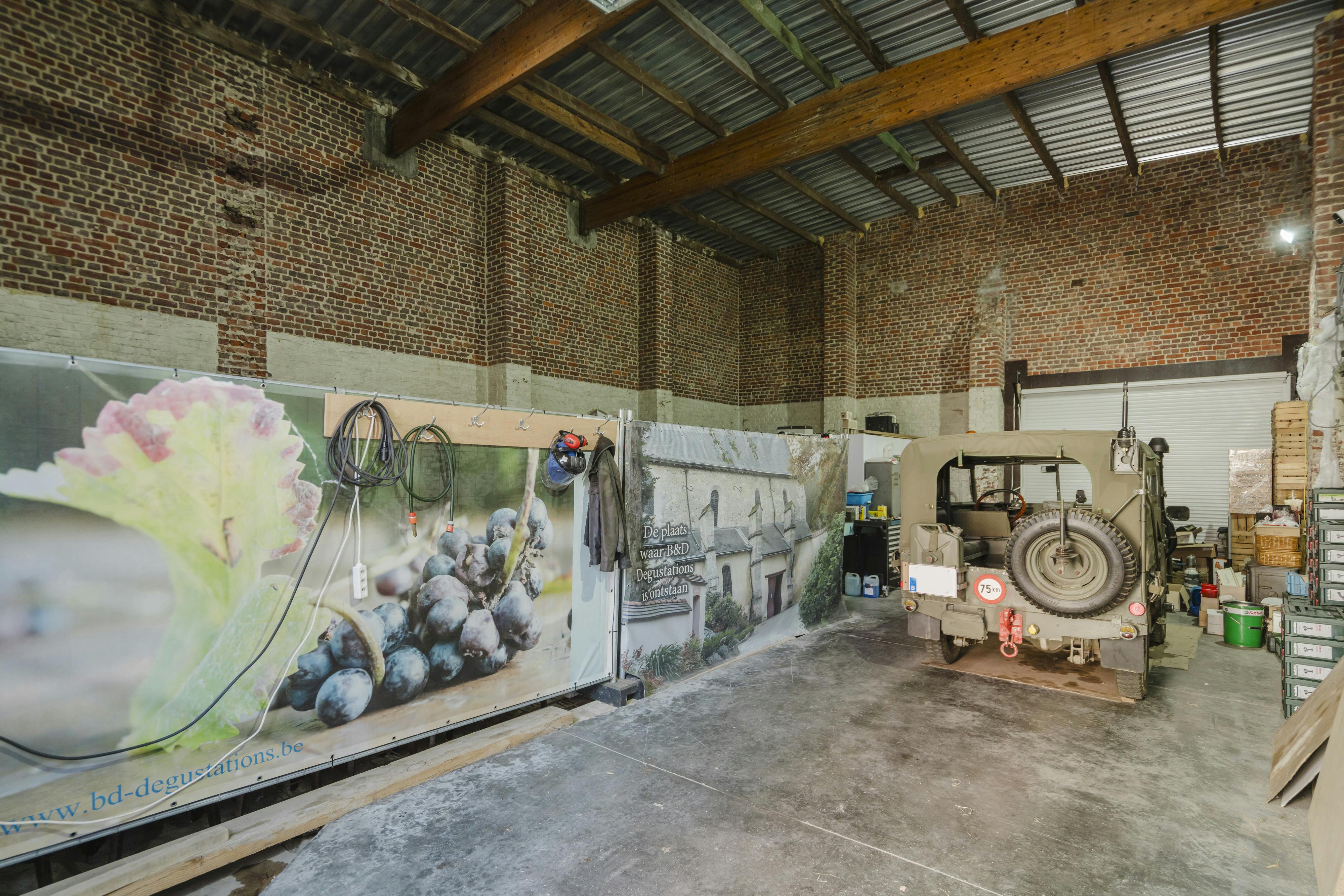 Opbrengsteigendom met handelspand en 2 appartementen te koop in Wevelgem foto 10