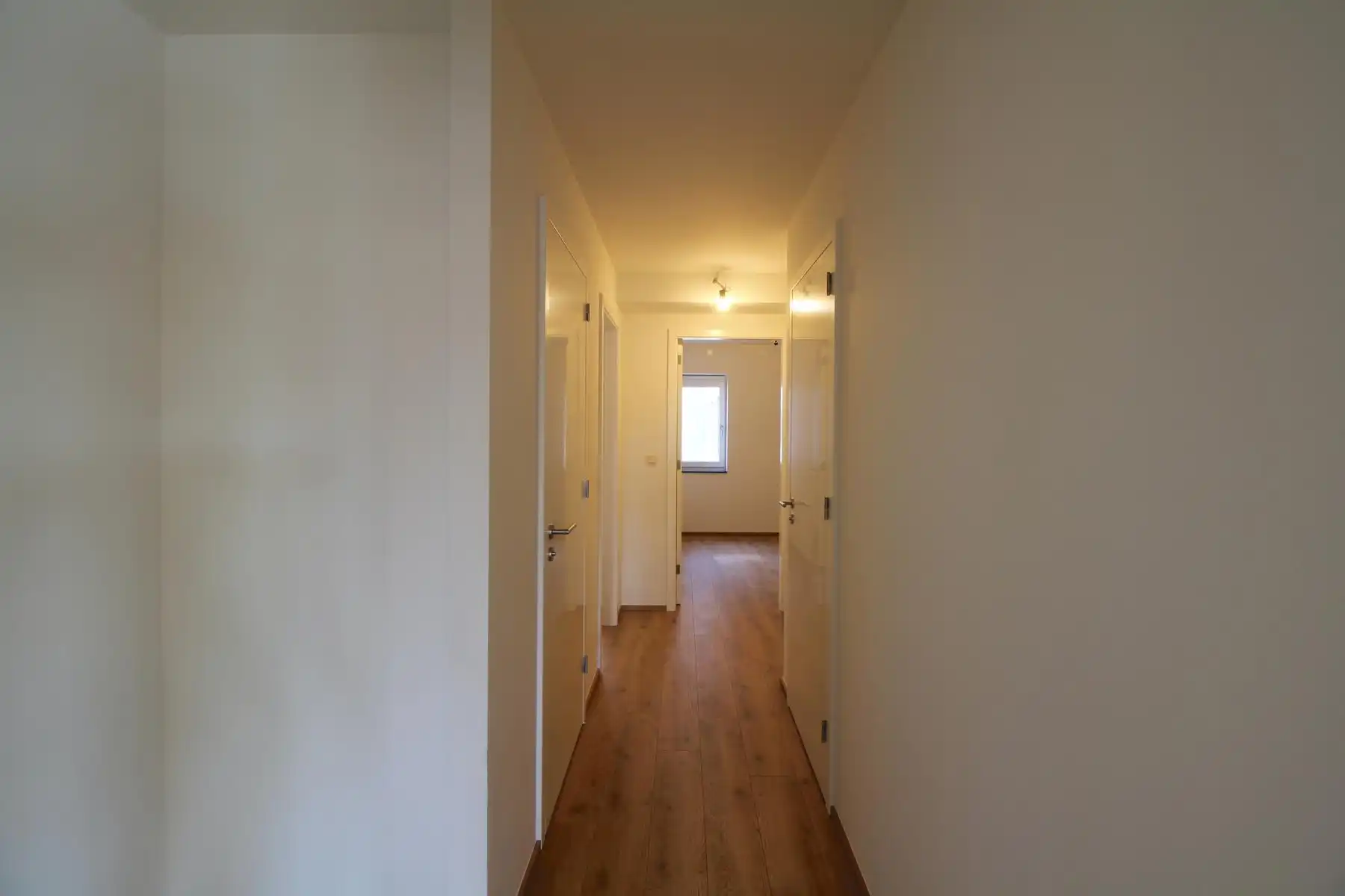 Nieuwbouwappartement (1ste V) met 2 slaapkamers en zonneterras foto 11