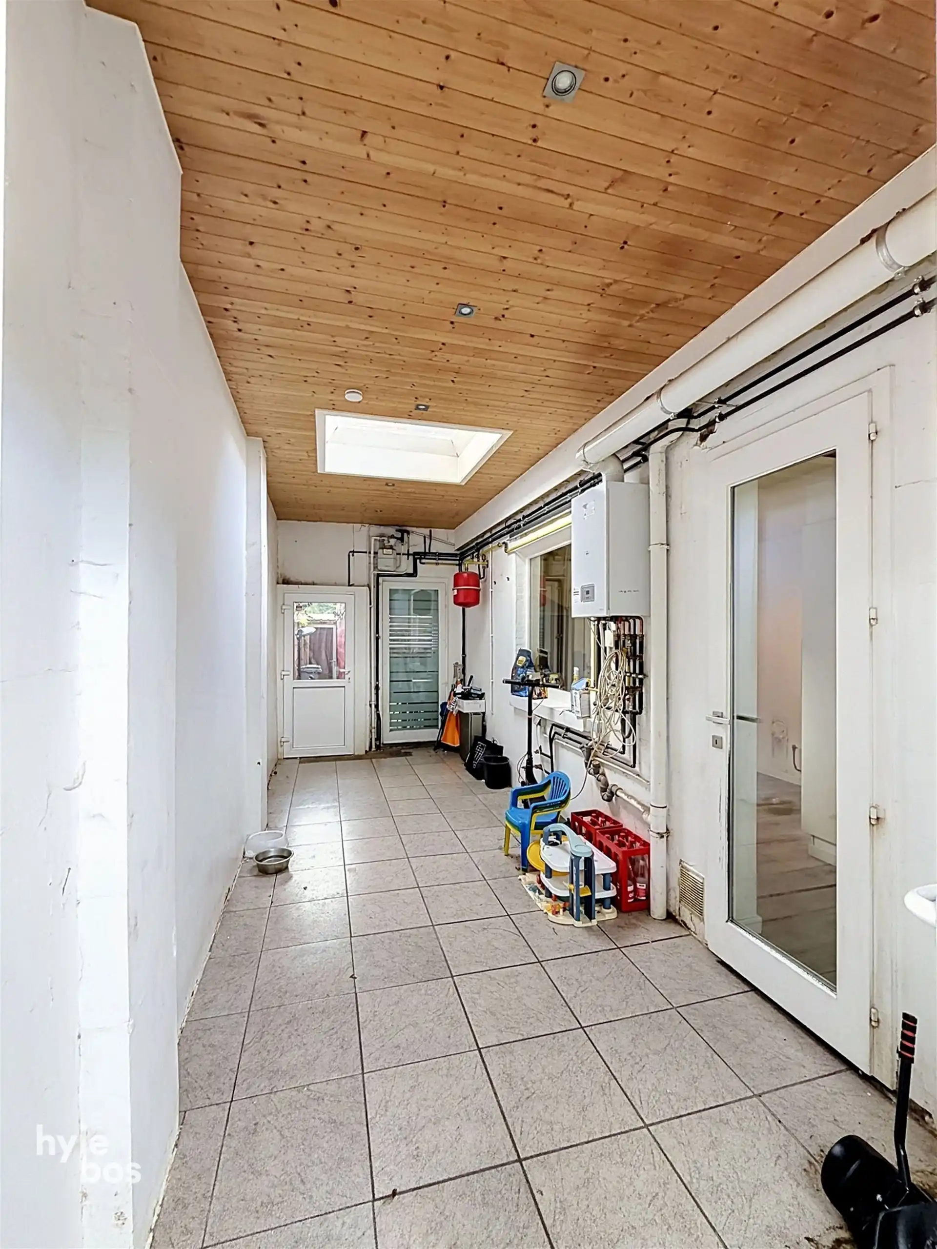 Goed gelegen instapklare woning met twee slaapkamers en mooie tuin foto 16
