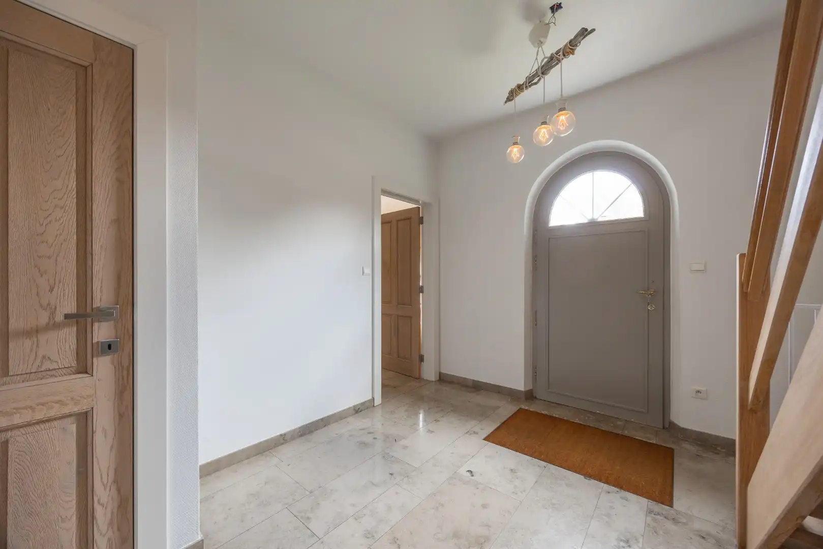 Prachtige ruime villa met naastliggende bouwgrond! foto 16