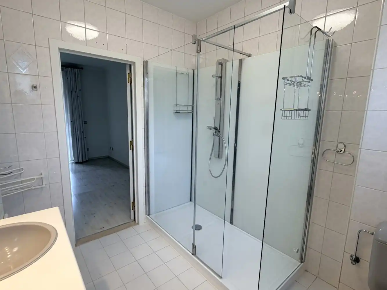 Ruim en lichtrijk appartement  (ca. 100m2) met autostaanplaats centrum Leuven foto 17