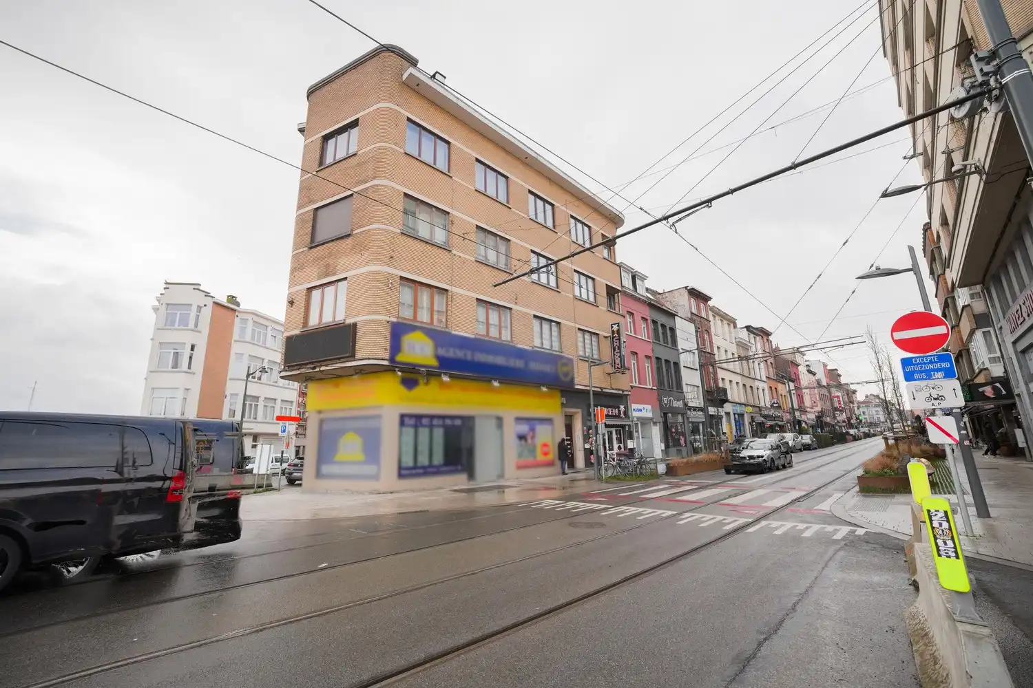 Gezellig appartement met 1 slaapkamer en terras op toplocatie in Anderlecht foto 2