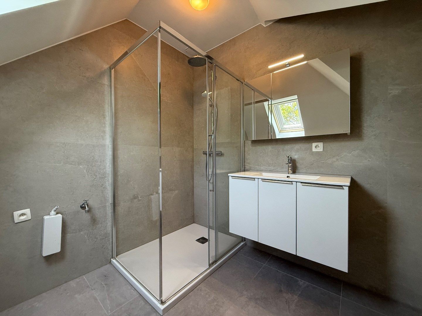 Appartement met garage en kelderberging foto 11