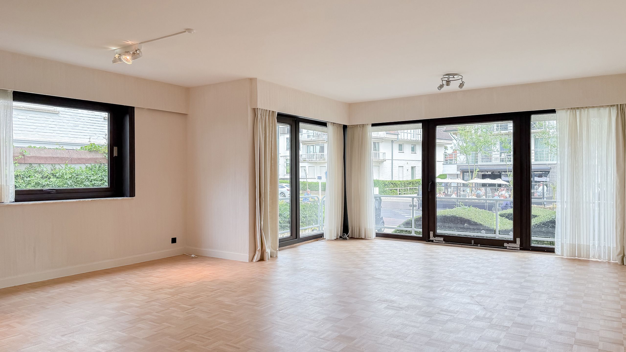 Hoekappartement met mooi terras, nabij het Albertplein... foto 9