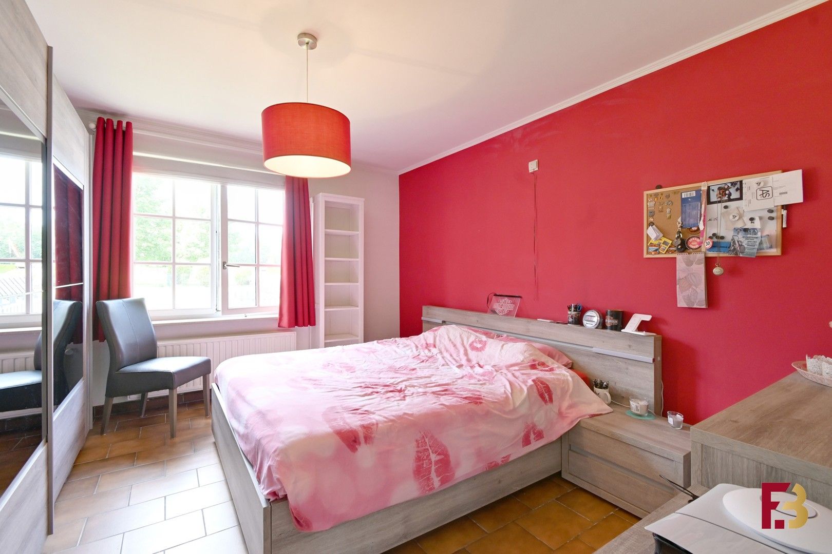 Gezellige bungalow met grote tuin in Petegem-aan-de-Leie (Deinze) foto 12