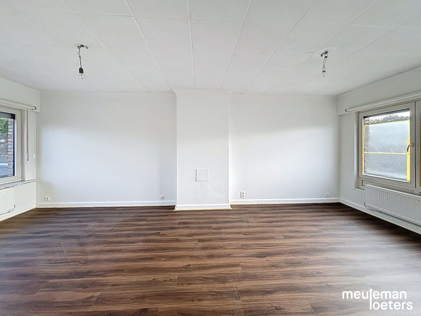 Halfopen gezinswoning met garage en tuin foto 6