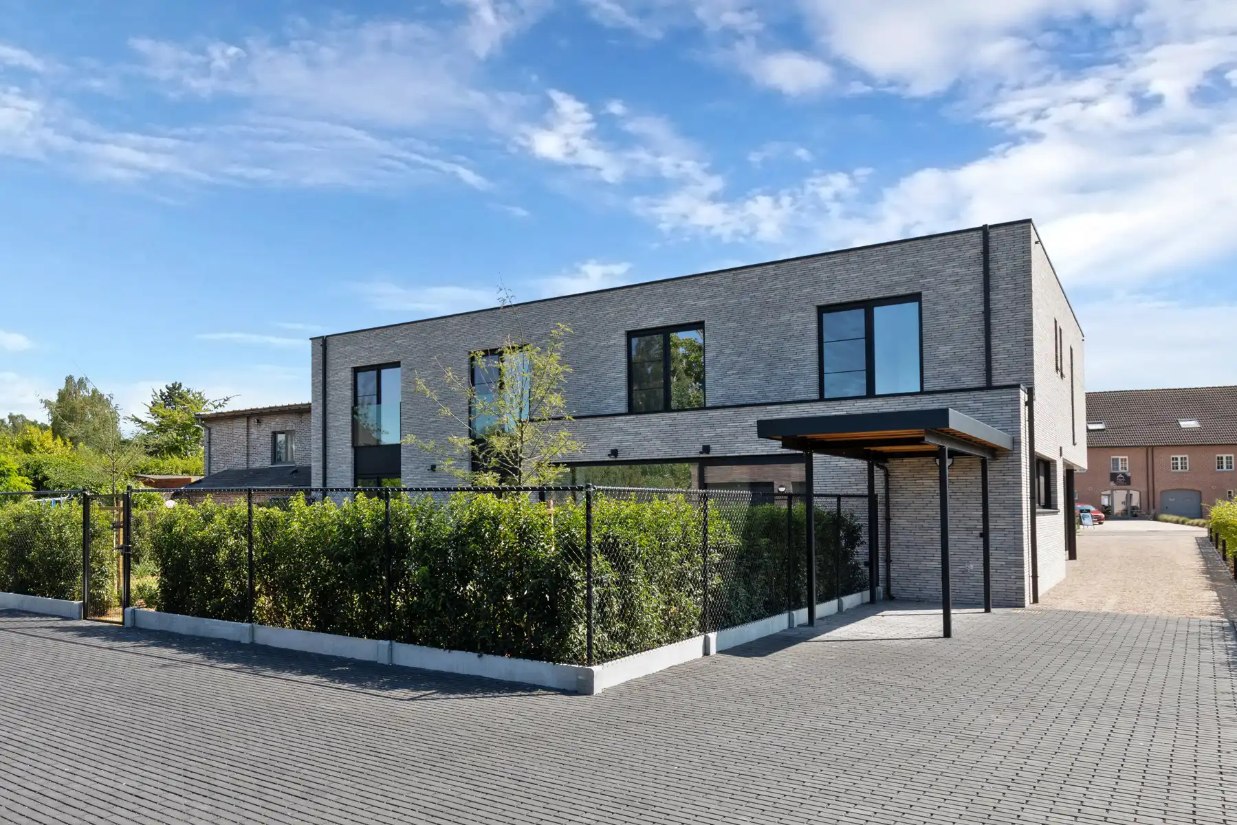 Top gelijkvloers appartement met tuin en terras te huur! foto 14