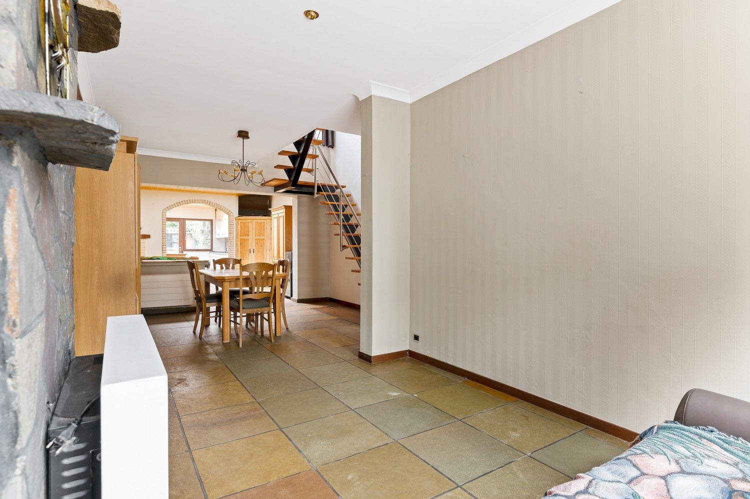 Huis met 3 slaapkamers en tuin te koop in Wijnegem! foto 5