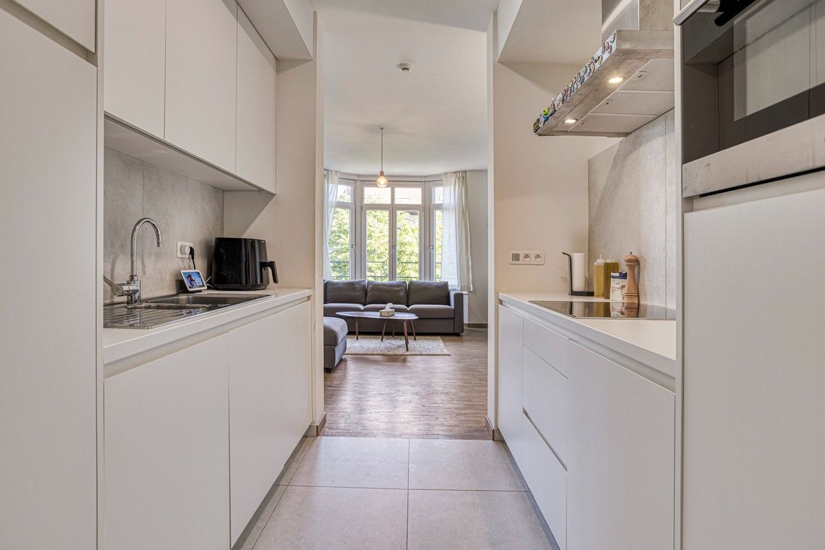 Vernieuwd 1-slaapkamerappartement aan het Sint-Pietersstation foto 10