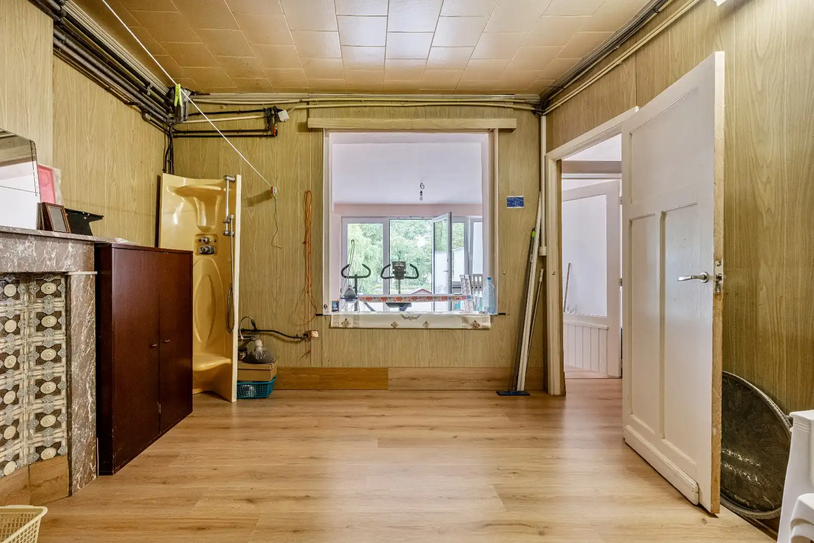 Verzorgde stadswoning met zicht over de Dendervalei foto 13