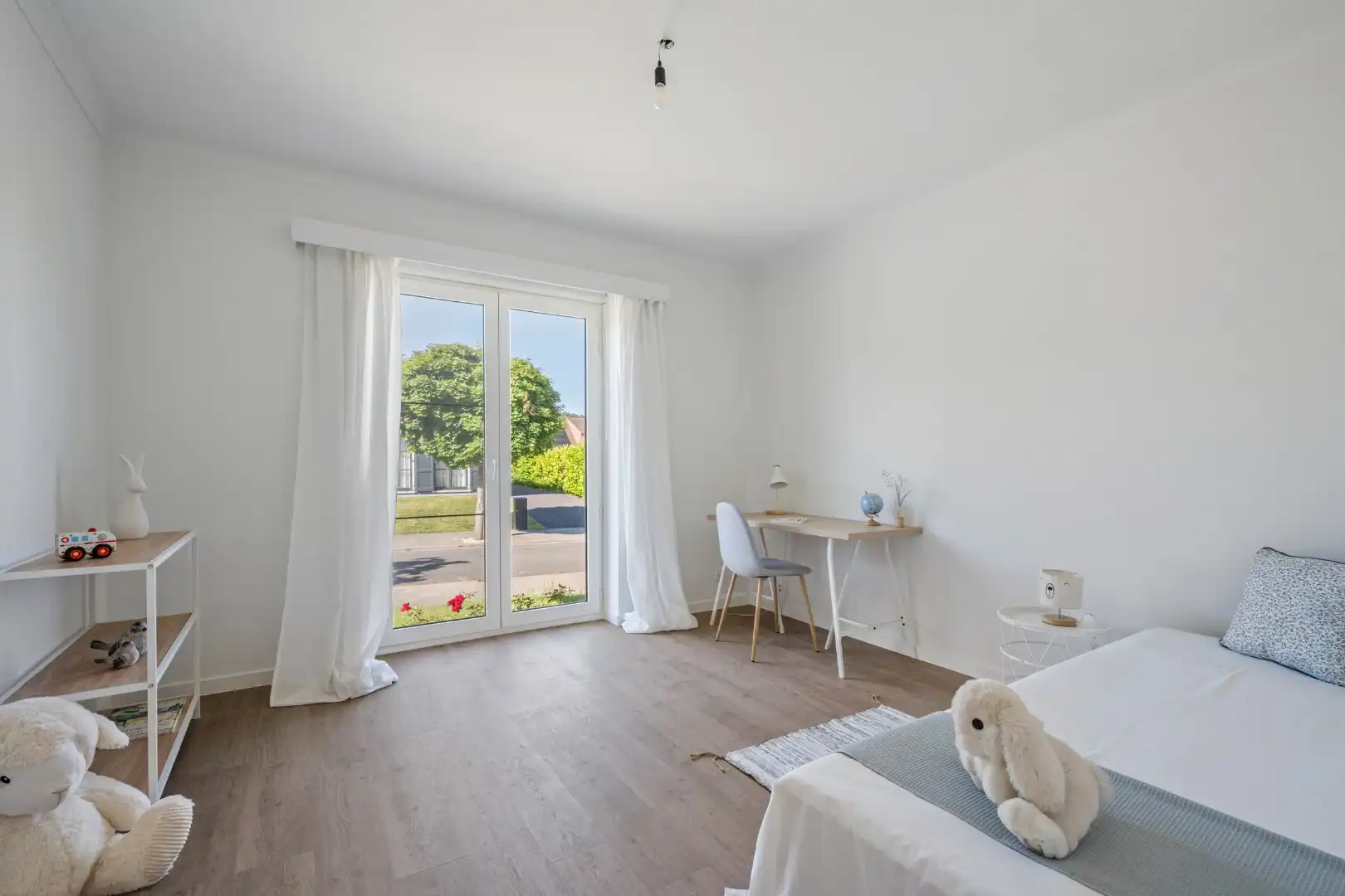 Instapklare gelijkvloerse open woning met 3 slaapkamers en garage in Marke foto 15