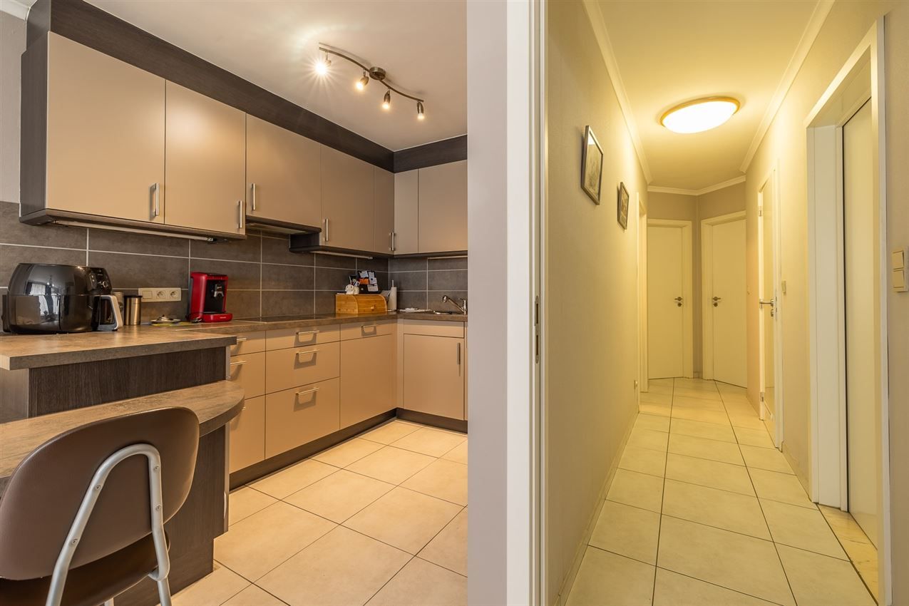 Appartement met 2 slpk gelegen tenmidden het centrum foto 6