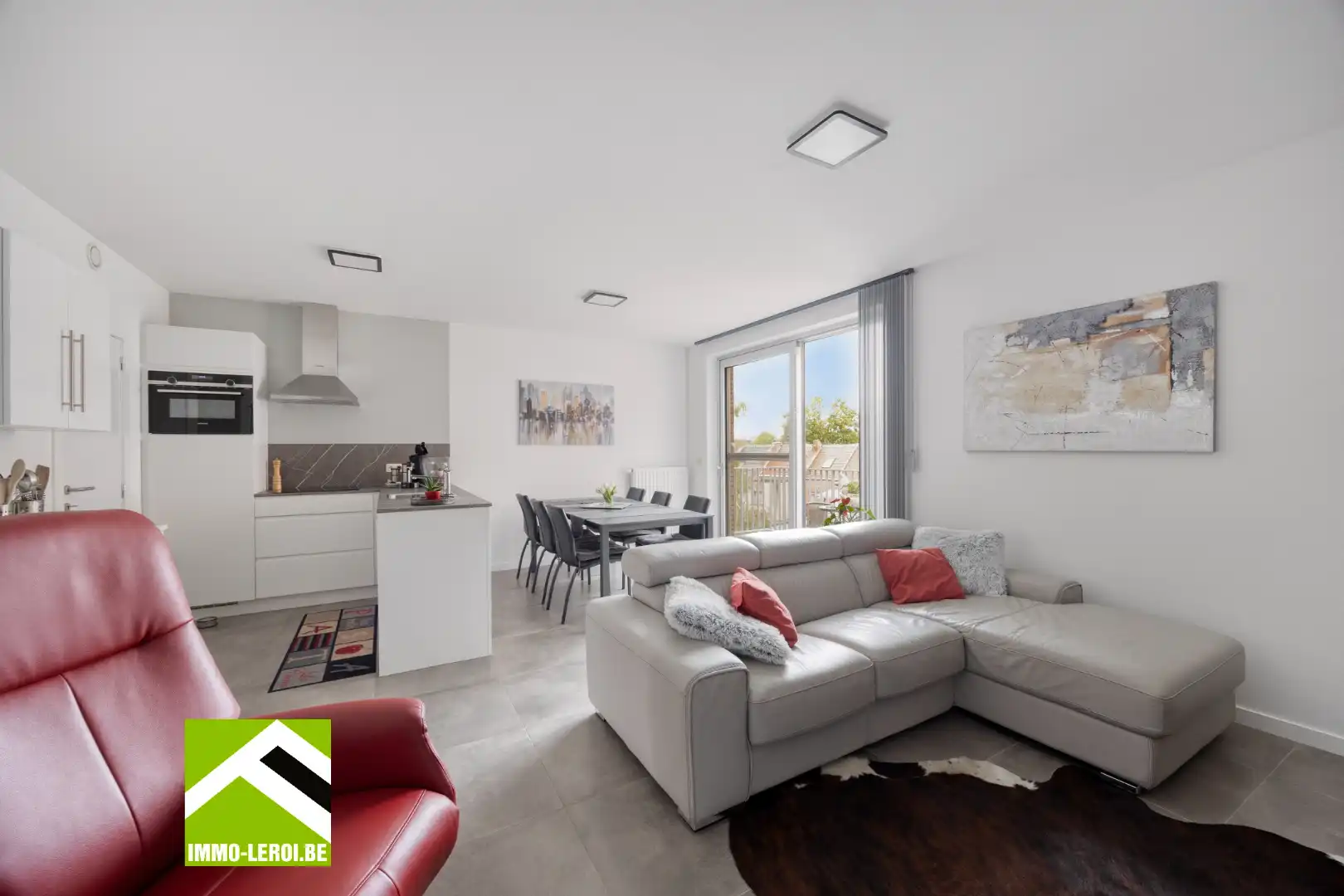 Instapklaar BEN-appartement (EPC A) met terras, kelderberging en 2 autostaanplaatsen foto 2