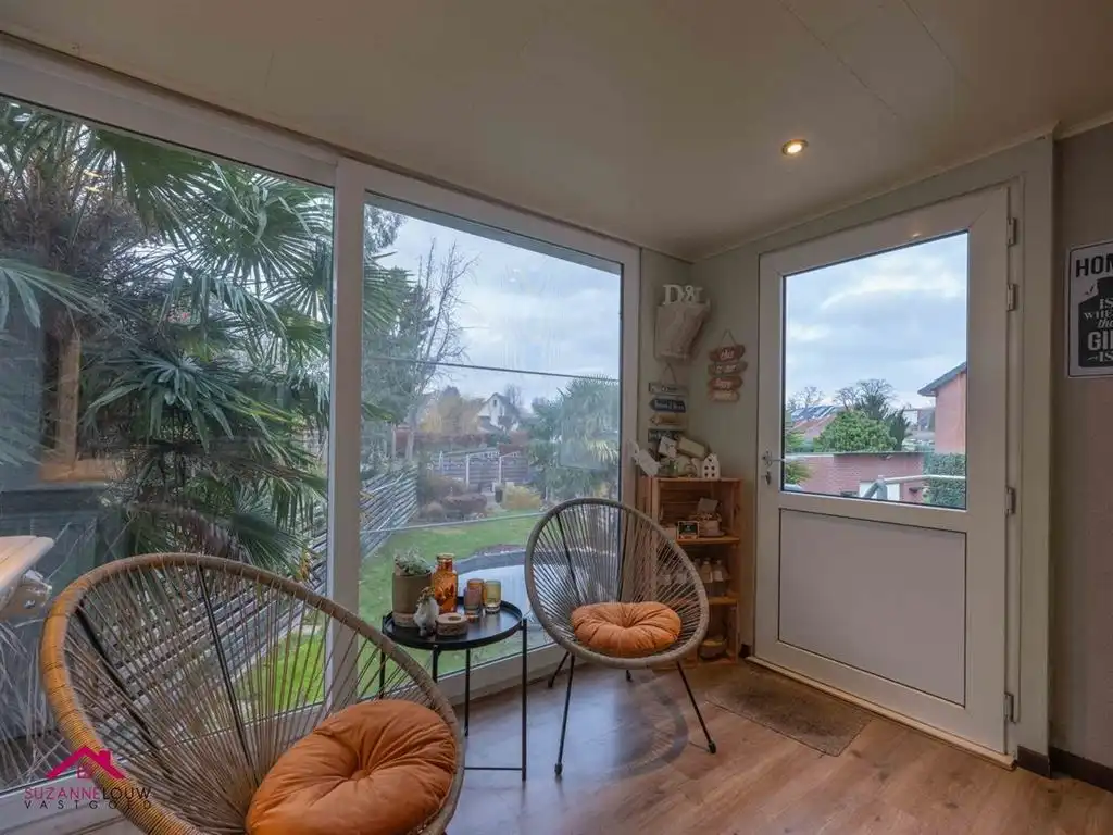 Gezellige en instapklare, half vrijstaande woning met veranda foto 20